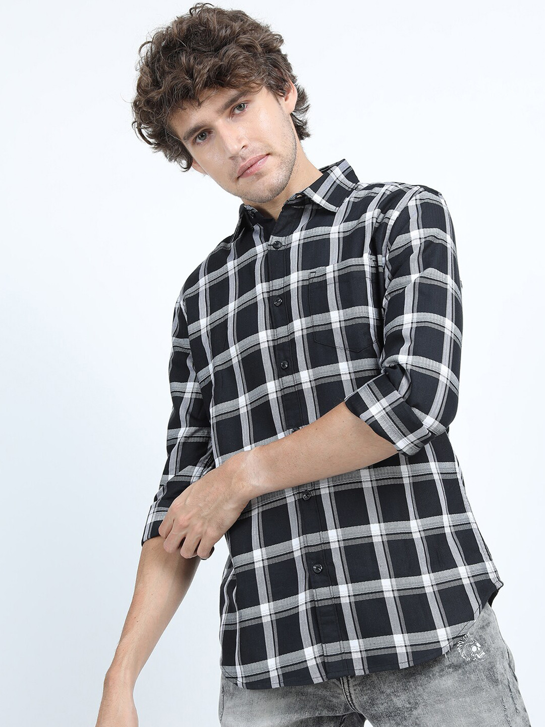 HIGHLANDER Men Black & Grey Slim Fit Checked Casual Shirt