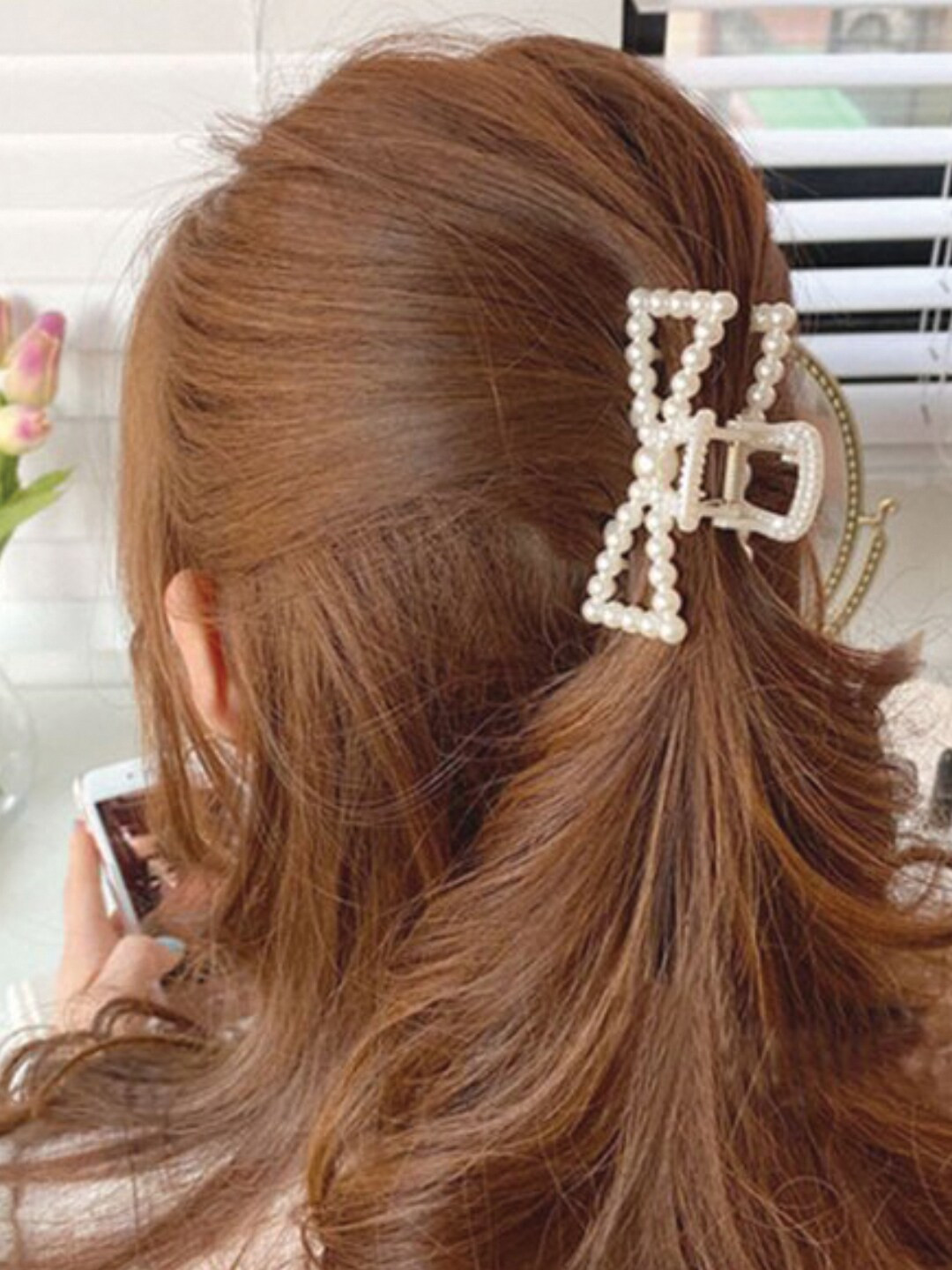 OOMPH Women Gold Beaded Hair Claw Clip
