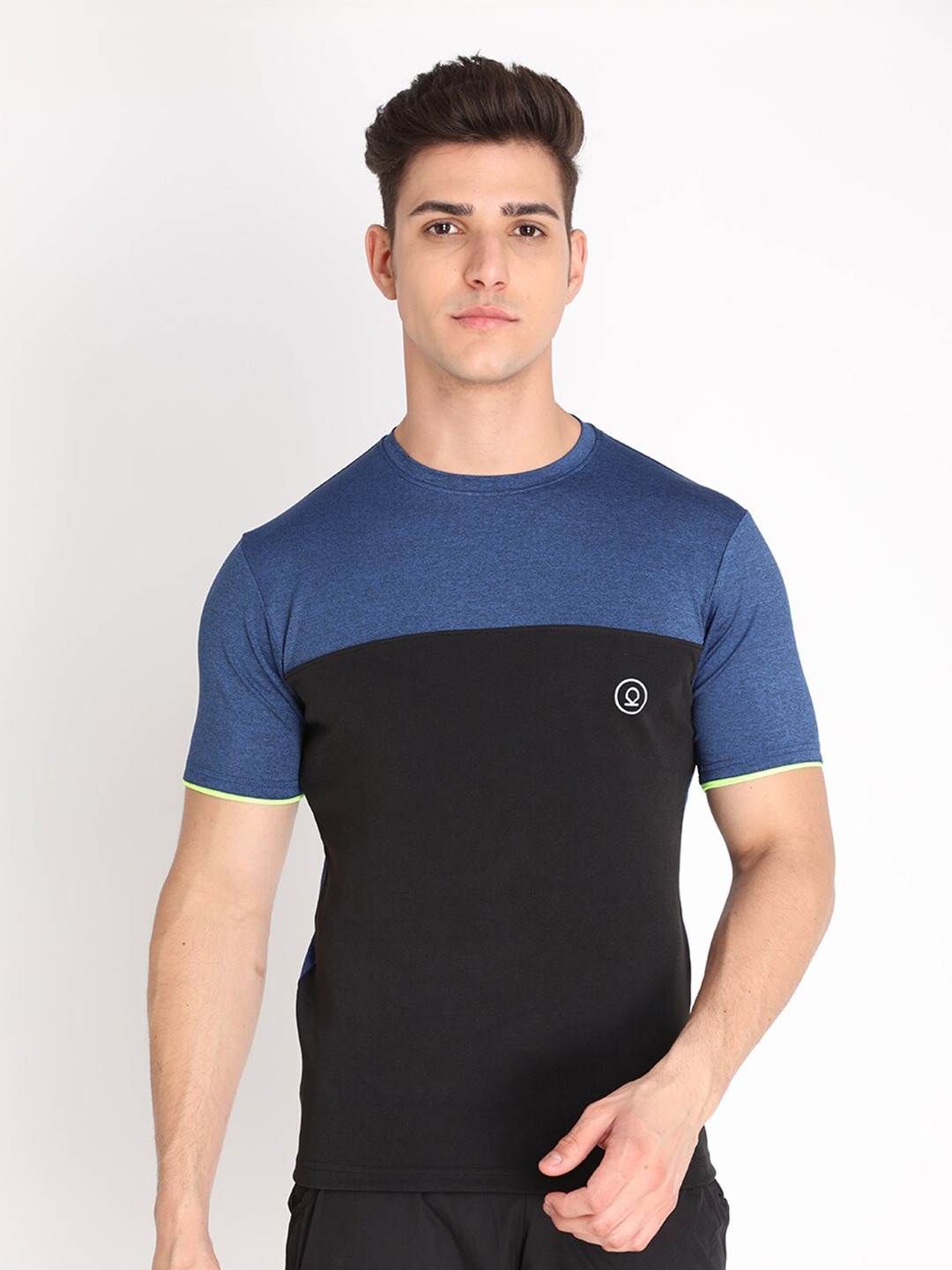 CHKOKKO Men Black & Blue Colourblocked Training or Gym T-shirt