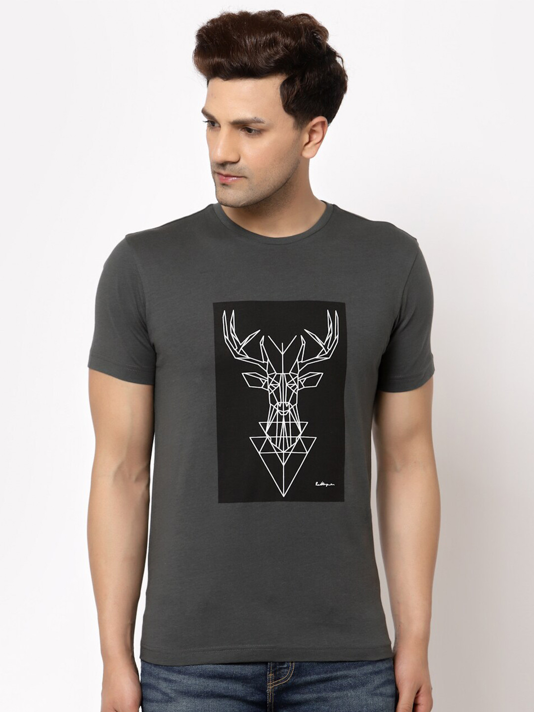 Red Tape Men Grey & Black Graphic Printed Pure Cotton T-shirt