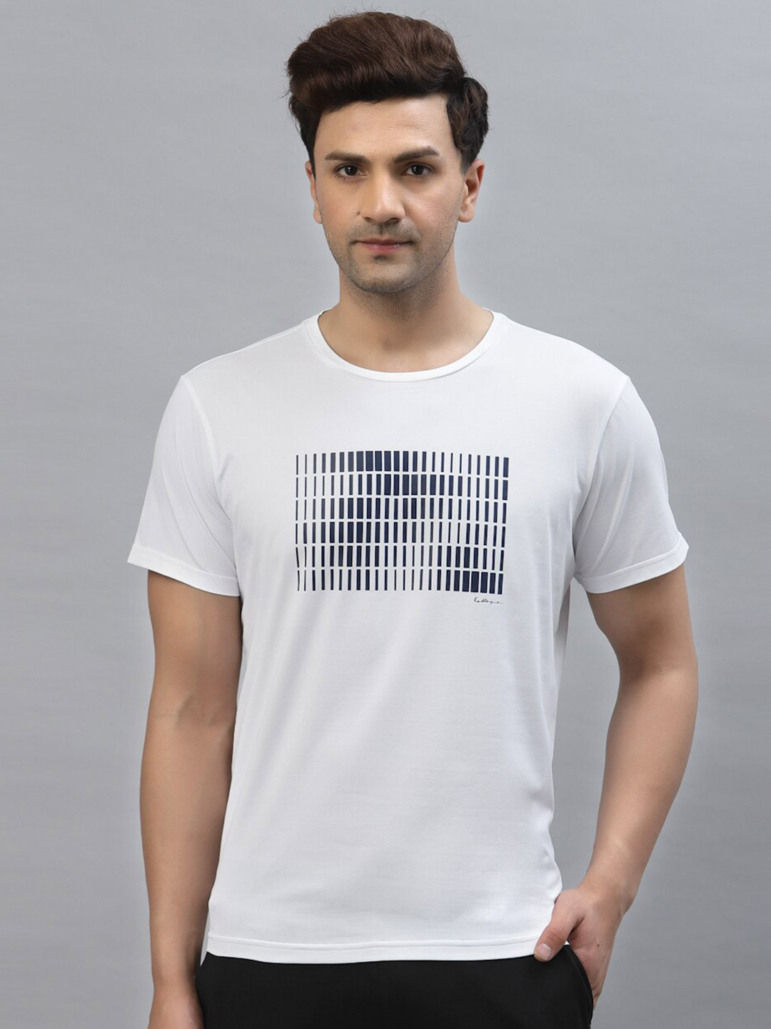 Red Tape Men White & Navy Blue Printed T-shirt