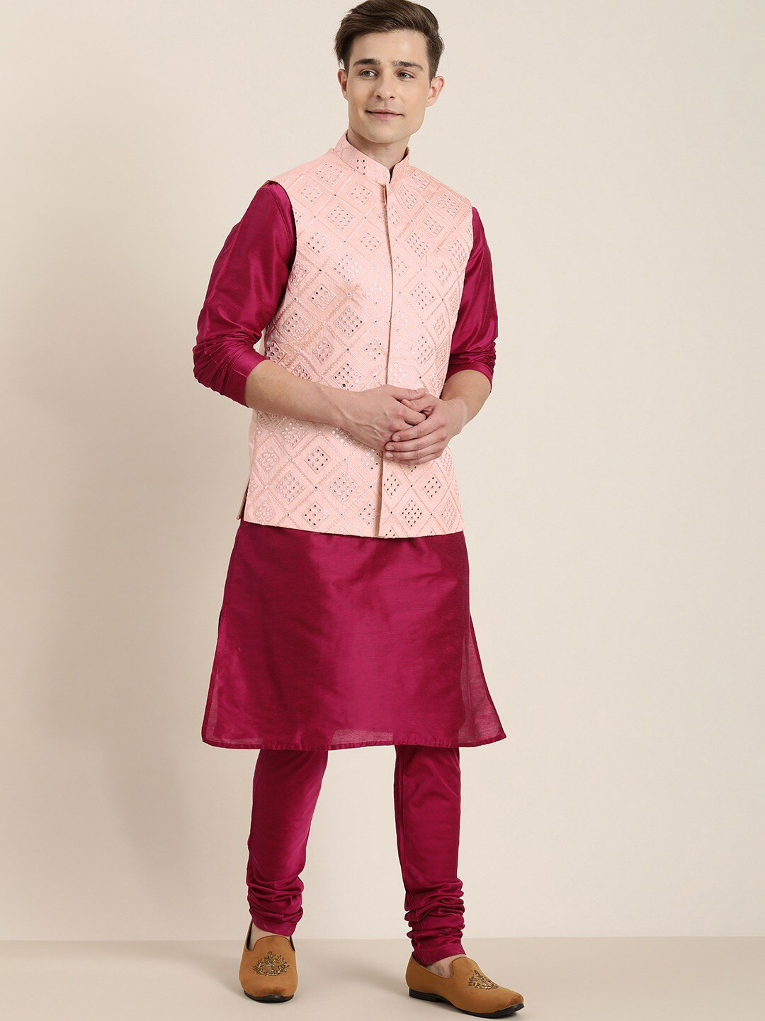 VASTRAMAY Men Fuchsia Kurta with Churidar & Nehru Jacket