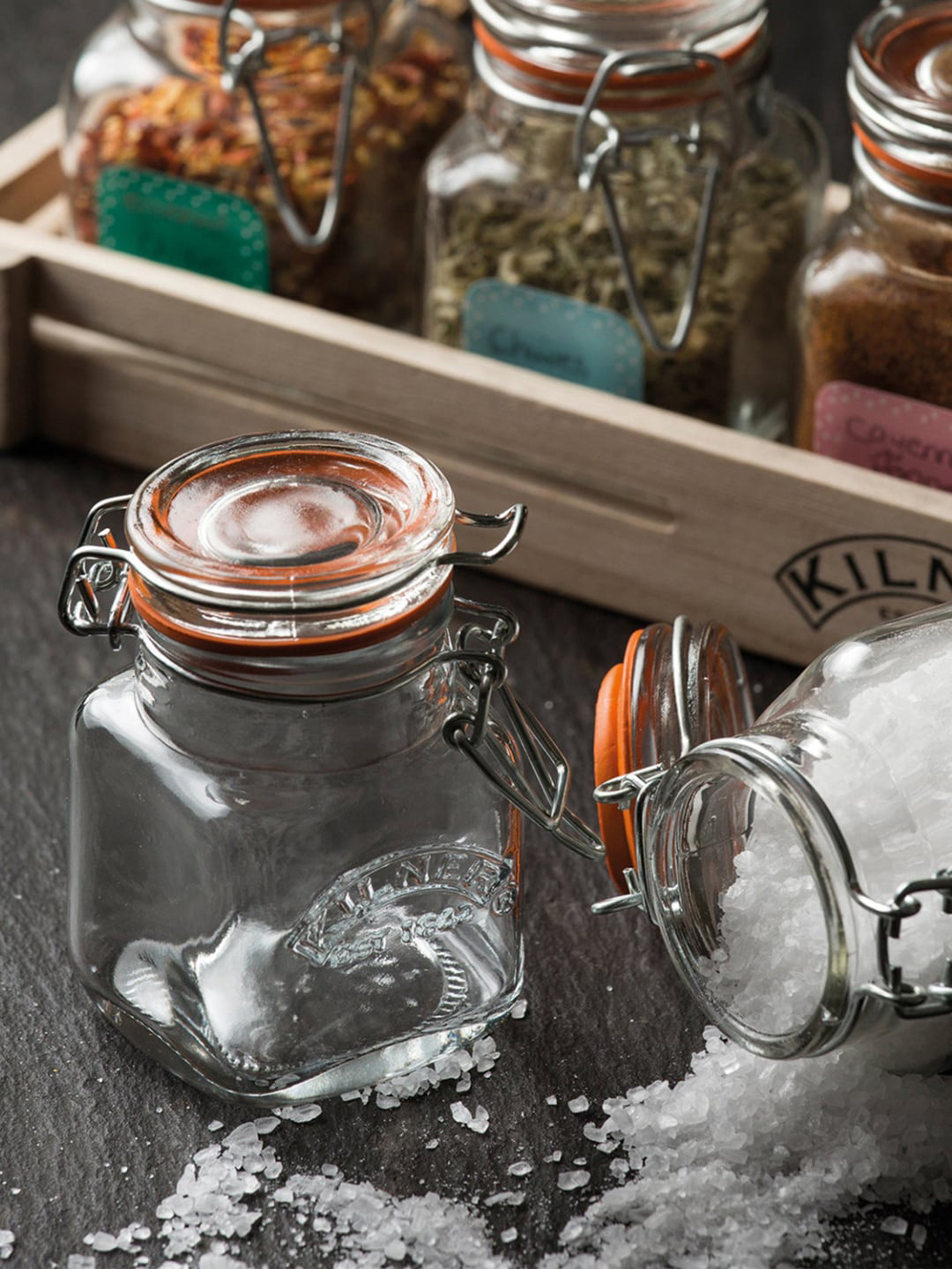 KILNER Transparent Glass Clip Top Spice Jar Set