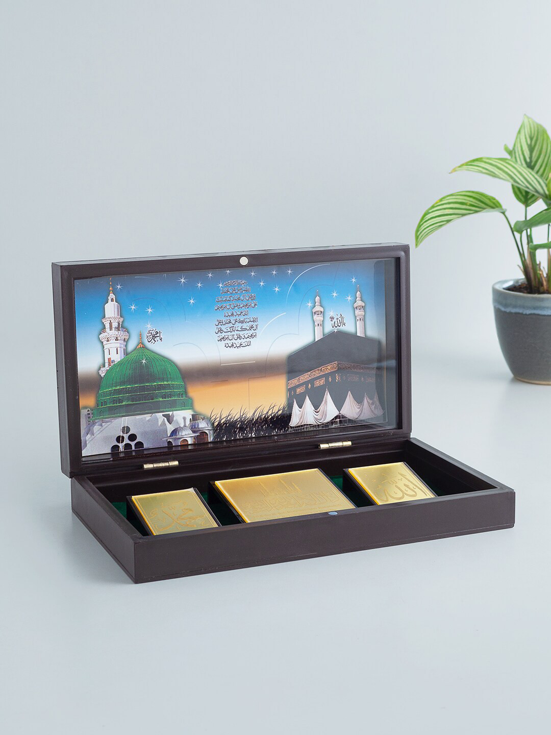 Golden Peacock Brown & Gold-Toned 24 Ct Gold Foil Makka Madina Dua Box
