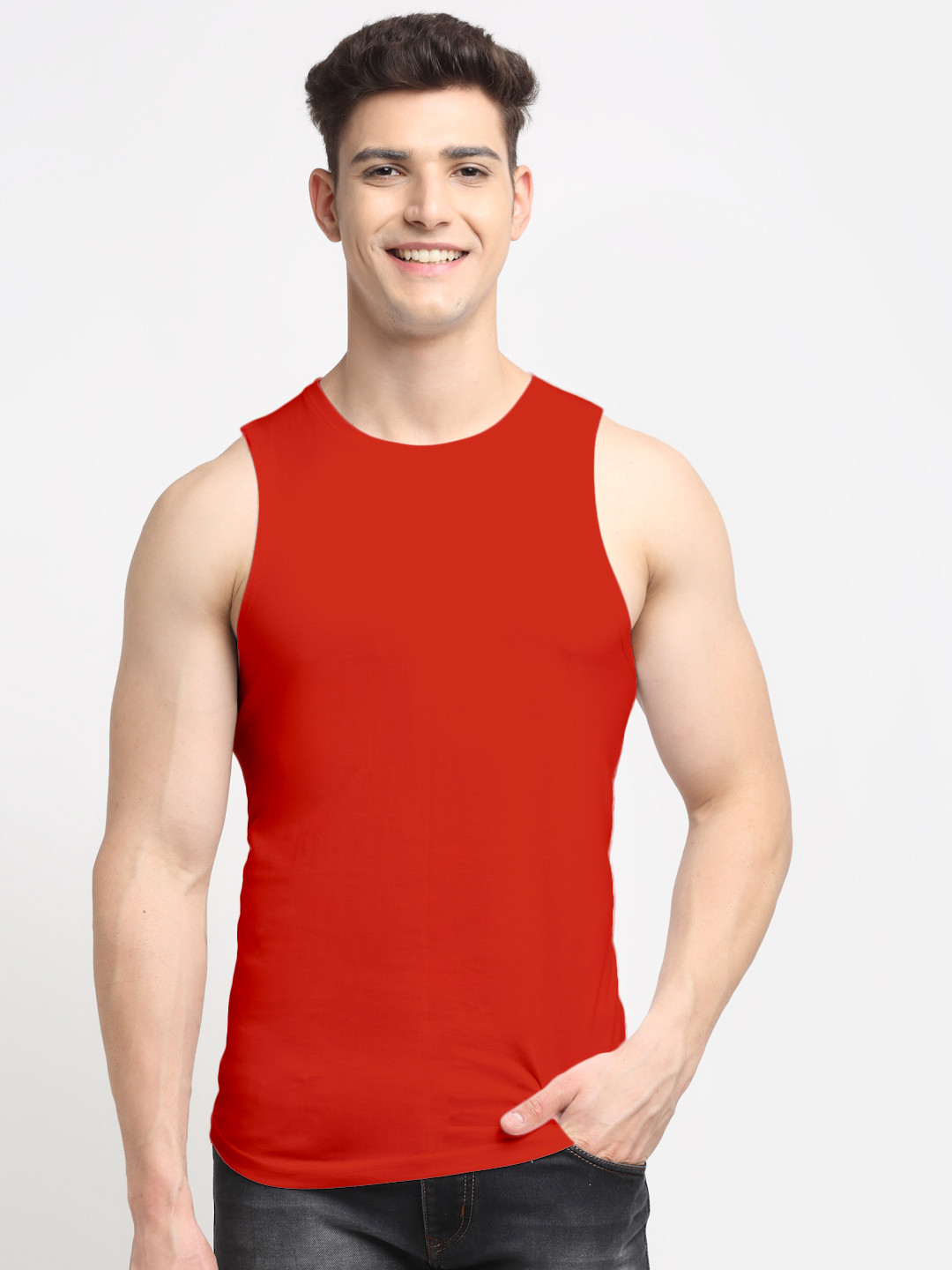 Friskers Men Red Solid Cotton Gym Vest