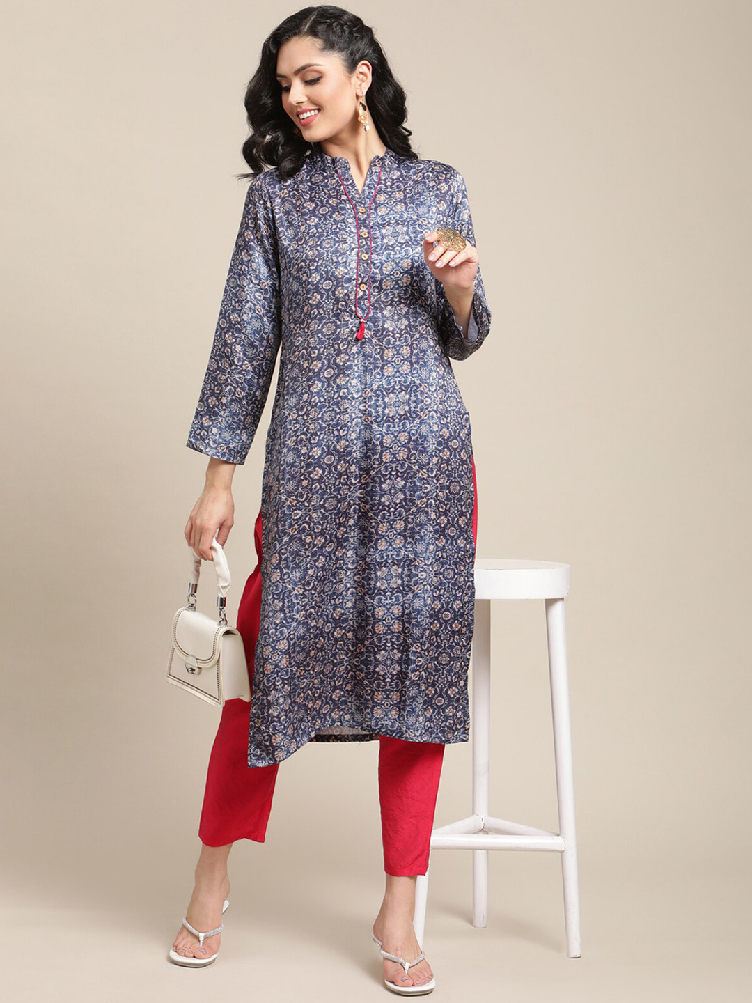 Varanga Blue & White Floral Printed Mandarin Collar Woolen Straight Kurta