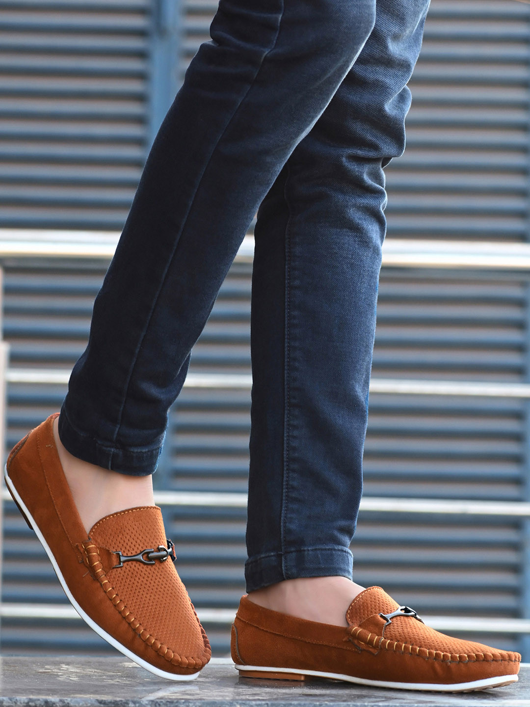 Mactree Men Tan Textured Suede Slip-On Sneakers