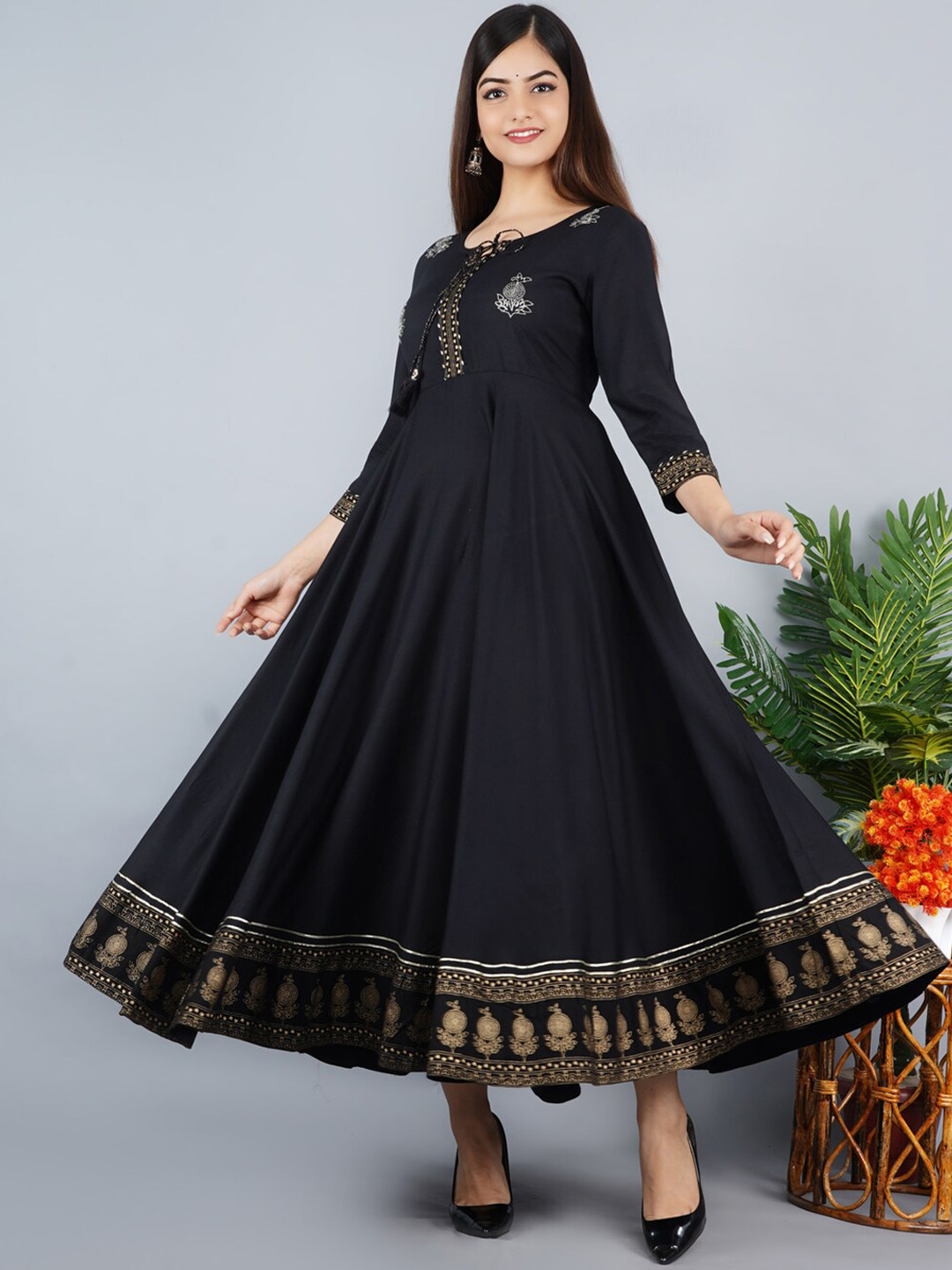 KALINI Women Black & Golden Floral Embroidered Anarkali Kurta
