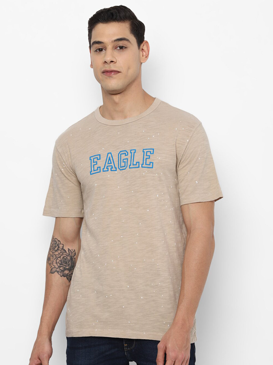 AMERICAN EAGLE OUTFITTERS Men Brown & Blue Brand Logo Applique Pure Cotton T-shirt