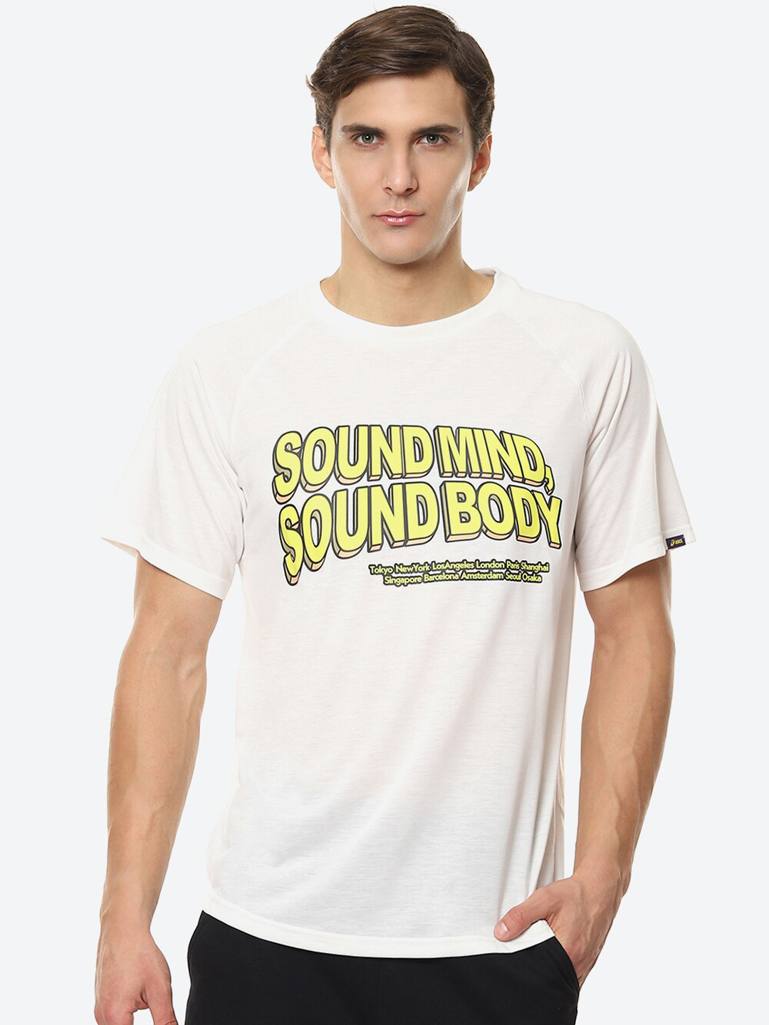 ASICS Men Cream-Coloured Typography Printed Pocket SS Training or Gym T-shirt