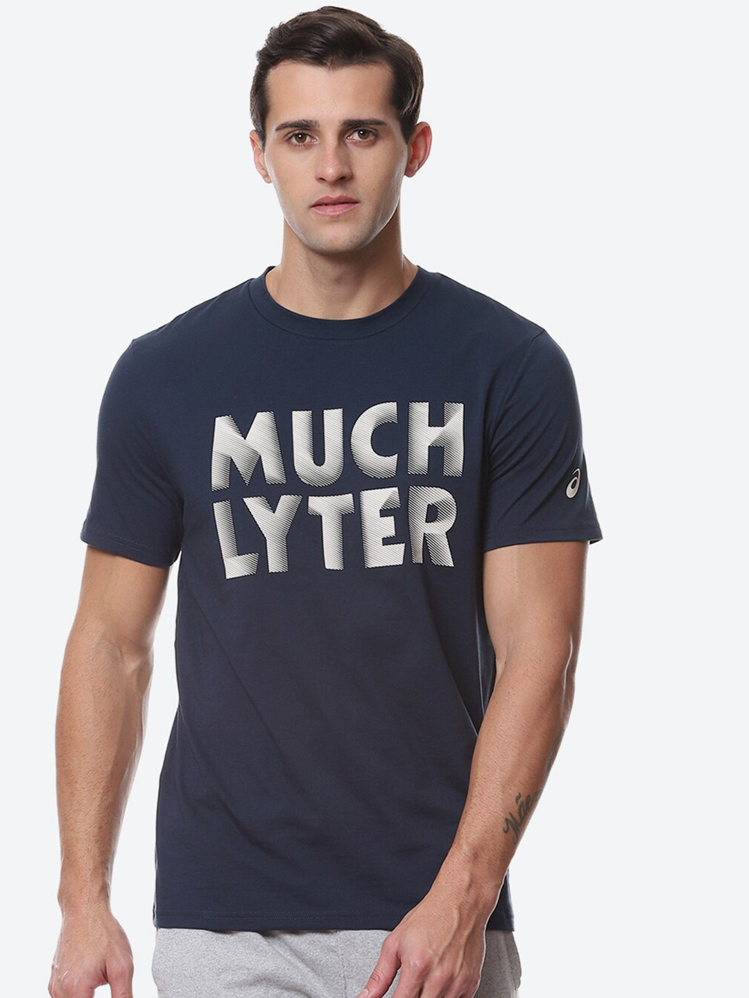 ASICS Men Blue White Typography Printed Cotton T-shirt M HERITAGE FONT GPAPHIC 5