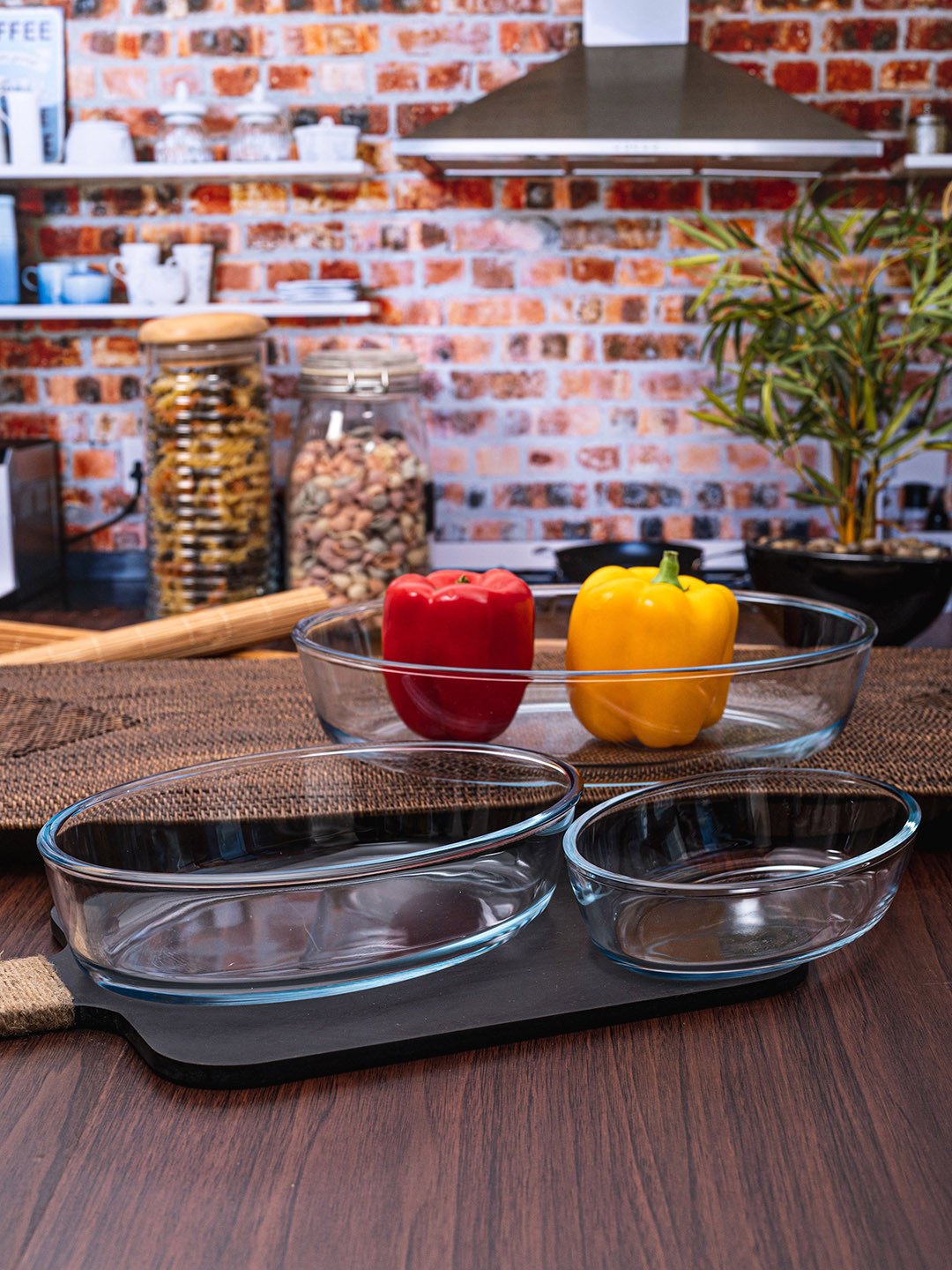 GOODHOMES Set Of 3 Transparent Solid Glass Oval Baking Tray