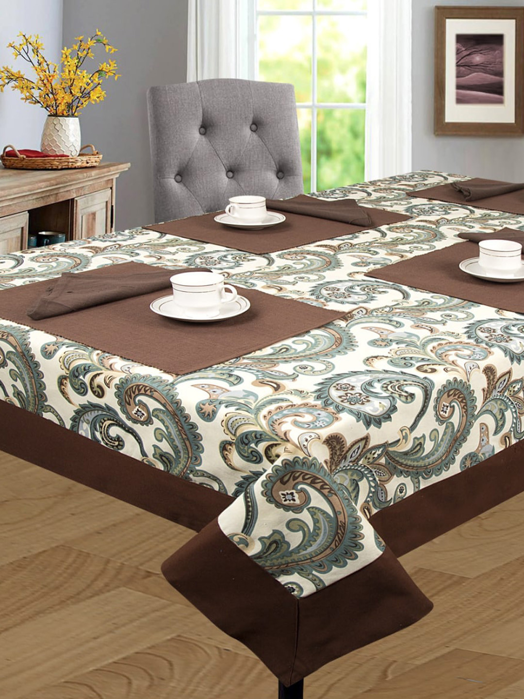 SHADES of LIFE 4 Seater Coffee Brown & White Printed Cotton Table Cover