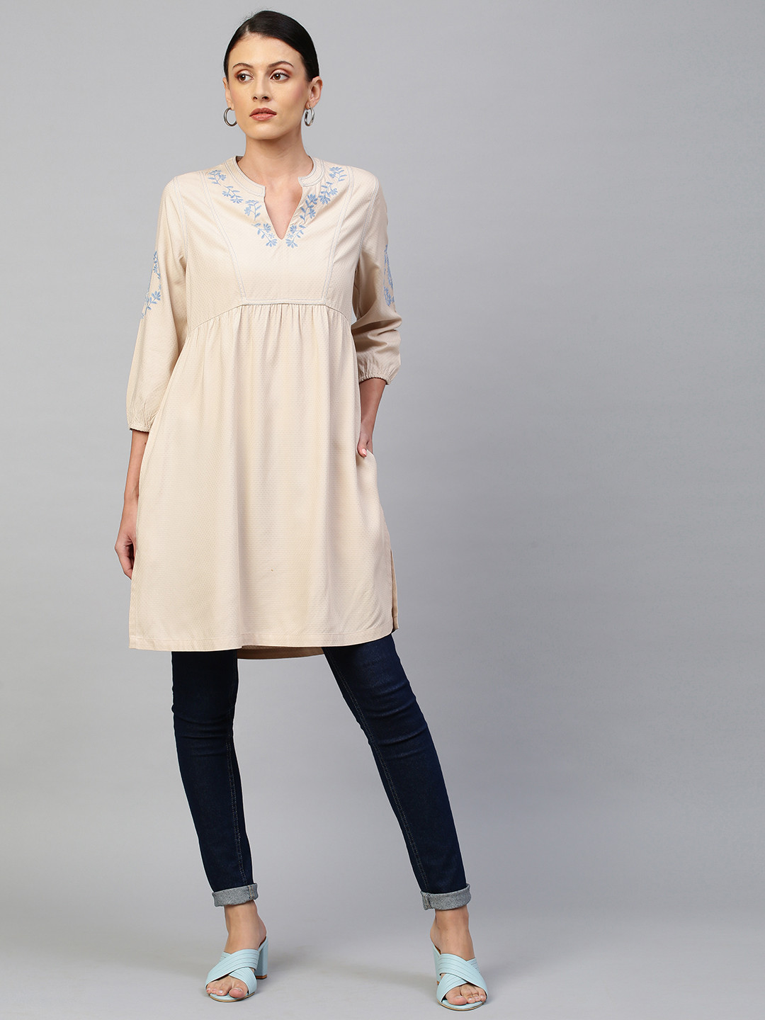 Modern Indian by CHEMISTRY Women Off-White Thread Work Kurta