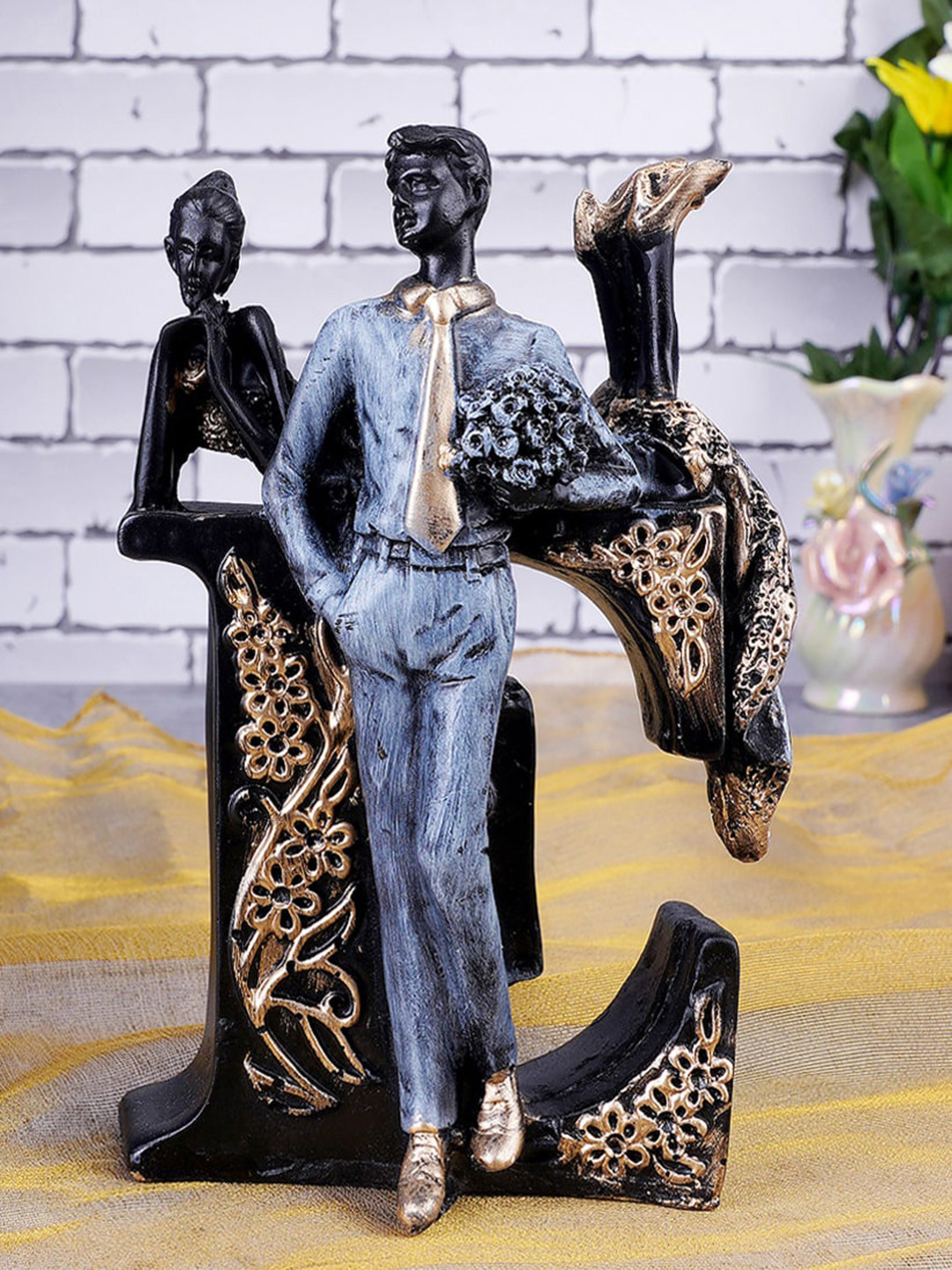 FASHIYANOO Couple with Alphabet E Black Polyresin Matte Living Room Small Showpiece - 6 Inches