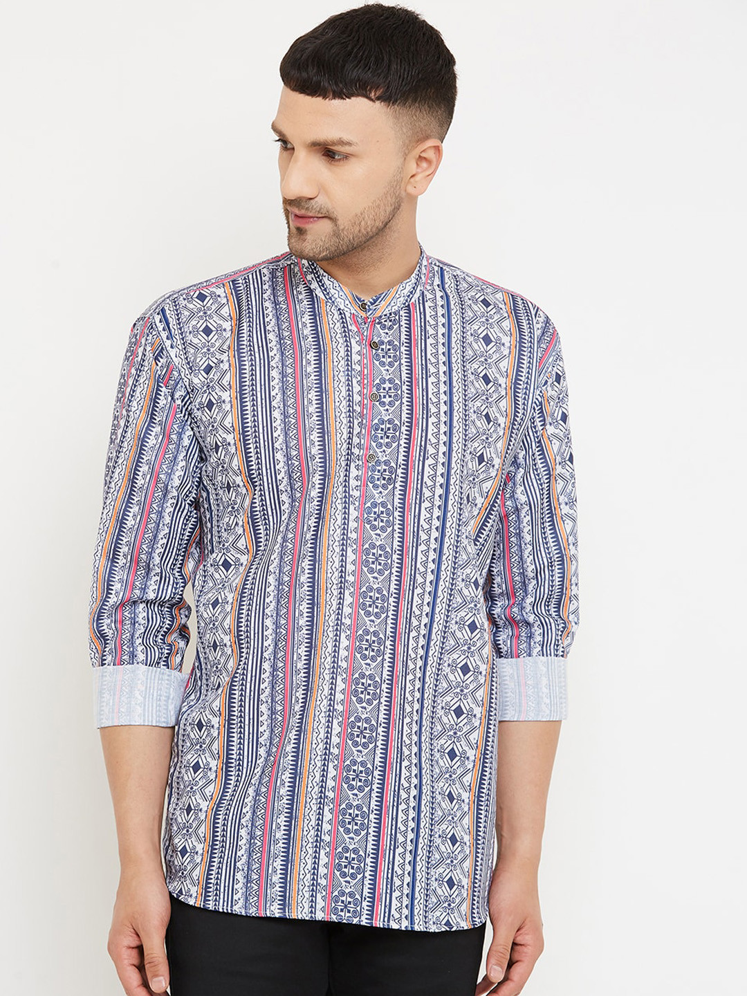 Armaan Ethnic Men Navy Blue & White Ethnic Motifs Printed Indie Prints Kurta