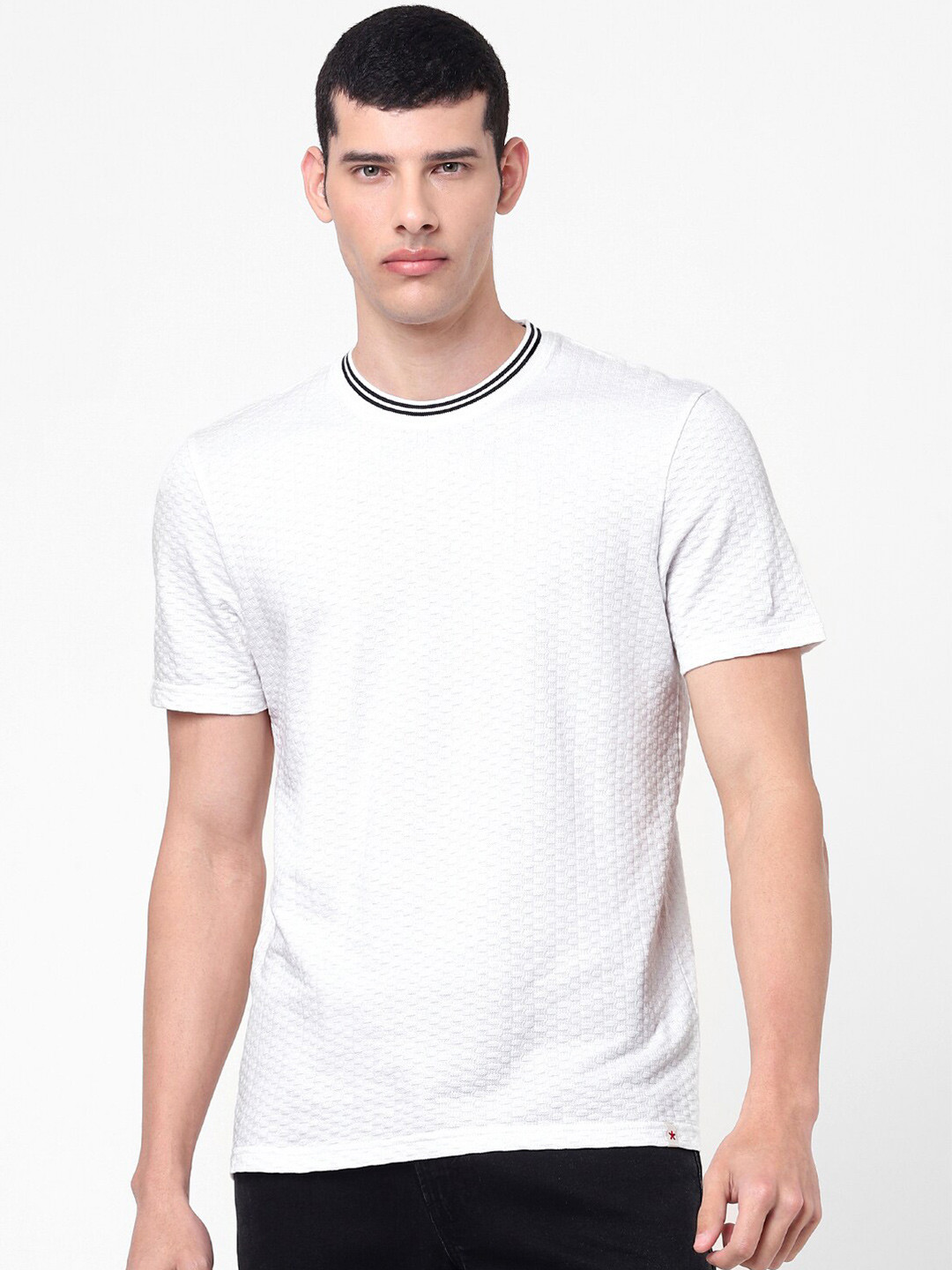 Celio Men Off White T-shirt