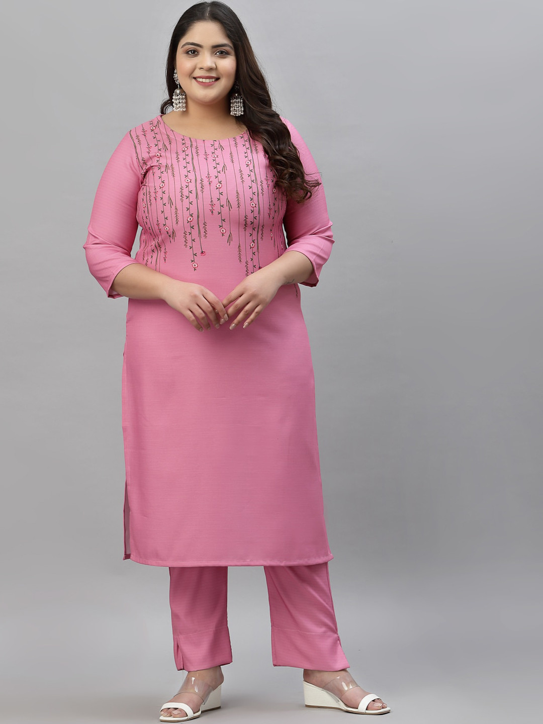 curveZI by Ziyaa Plus Size Women Pink Floral Printed Kurta with Trousers