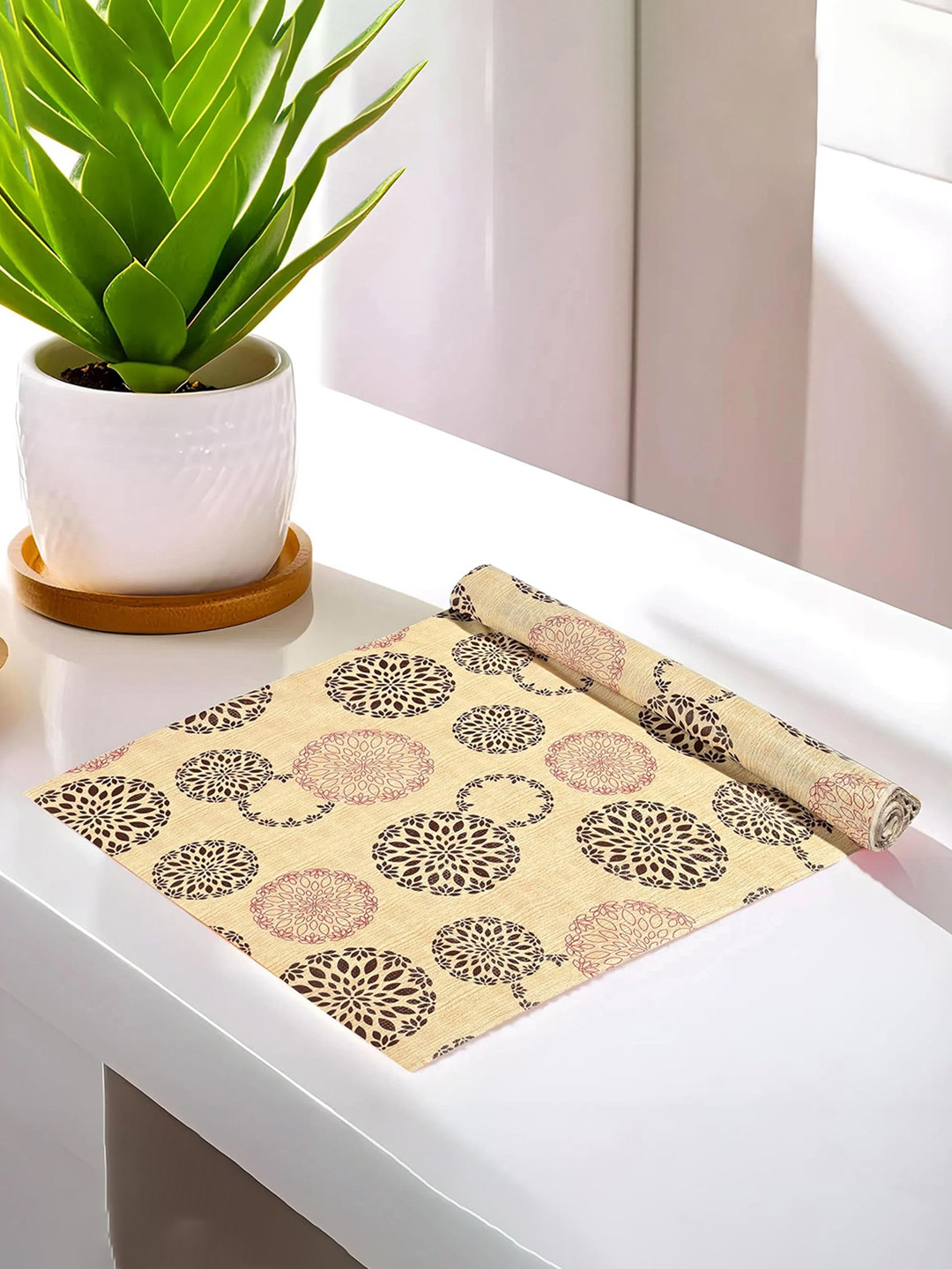 Kuber Industries  Brown & Black Printed Anti Slip Shelf Mat