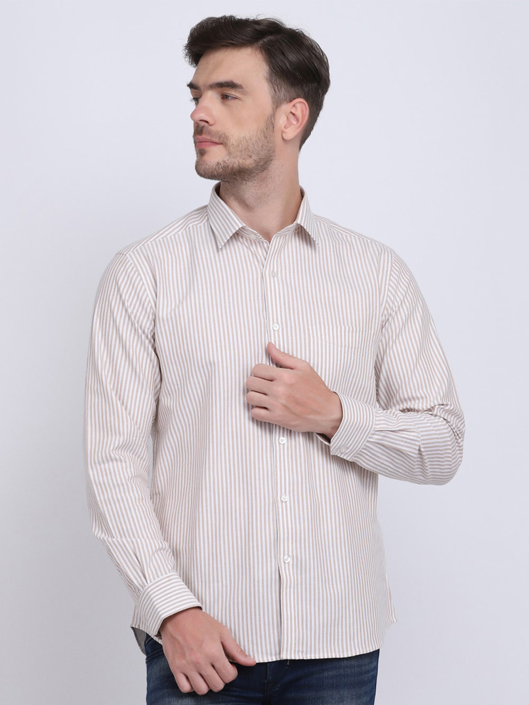 JJAAGG T Men Tan Classic Slim Fit Striped Formal Shirt