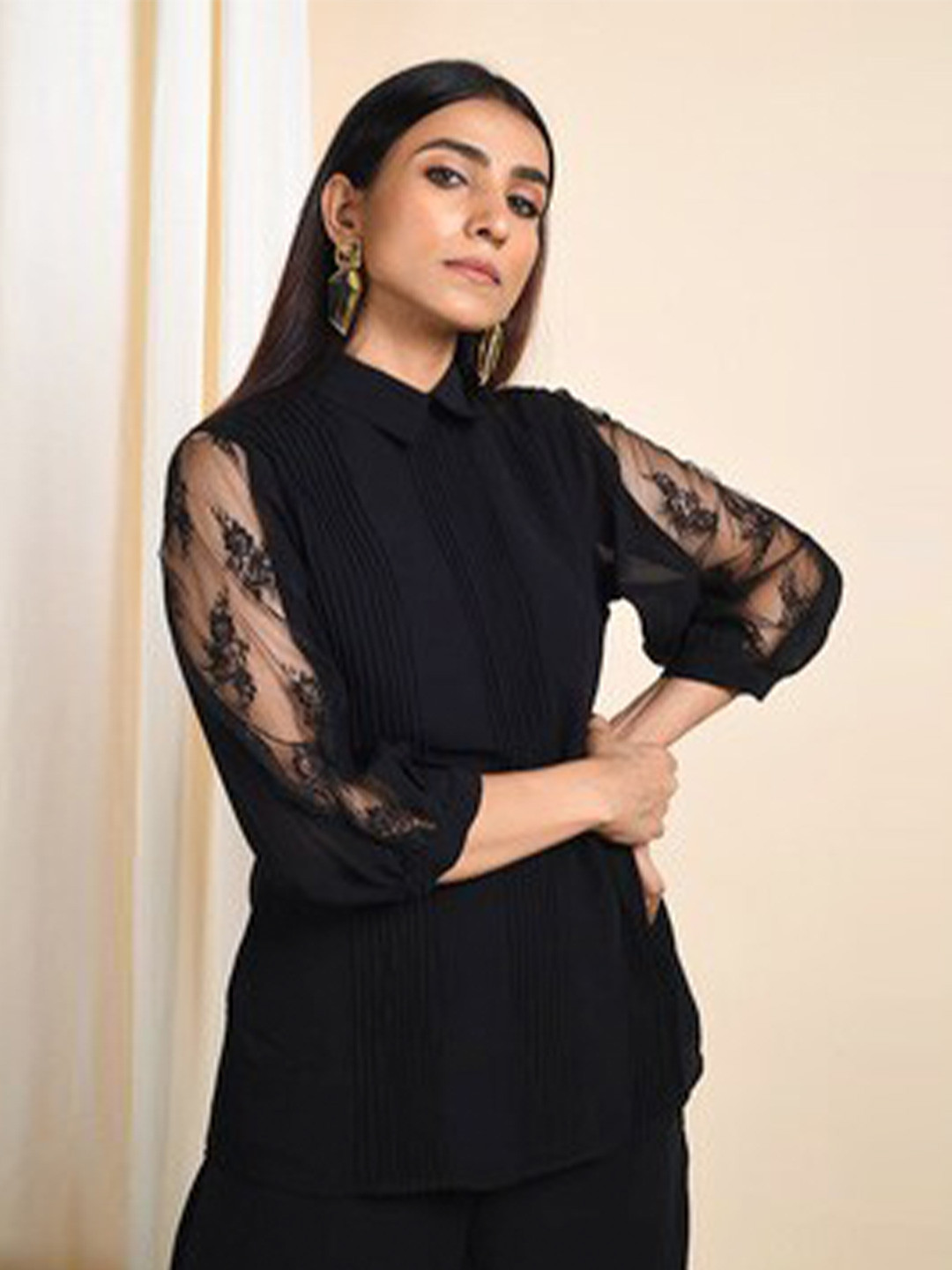 bellamia Women Black Self Design Top