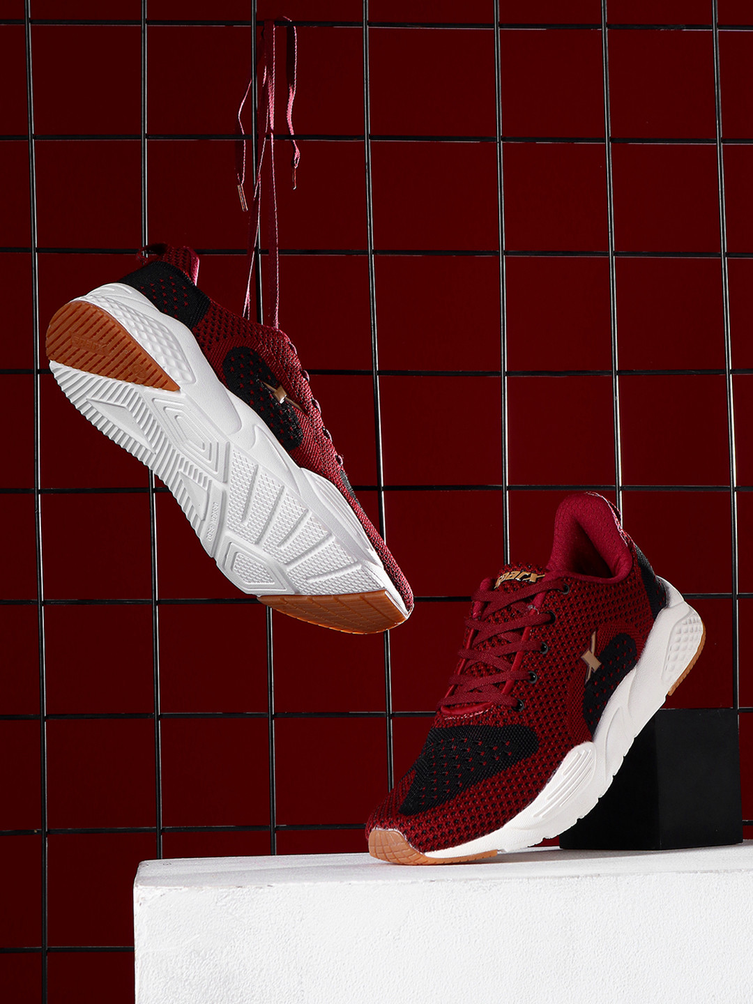Sparx Men Maroon Mesh Running Non-Marking Shoes