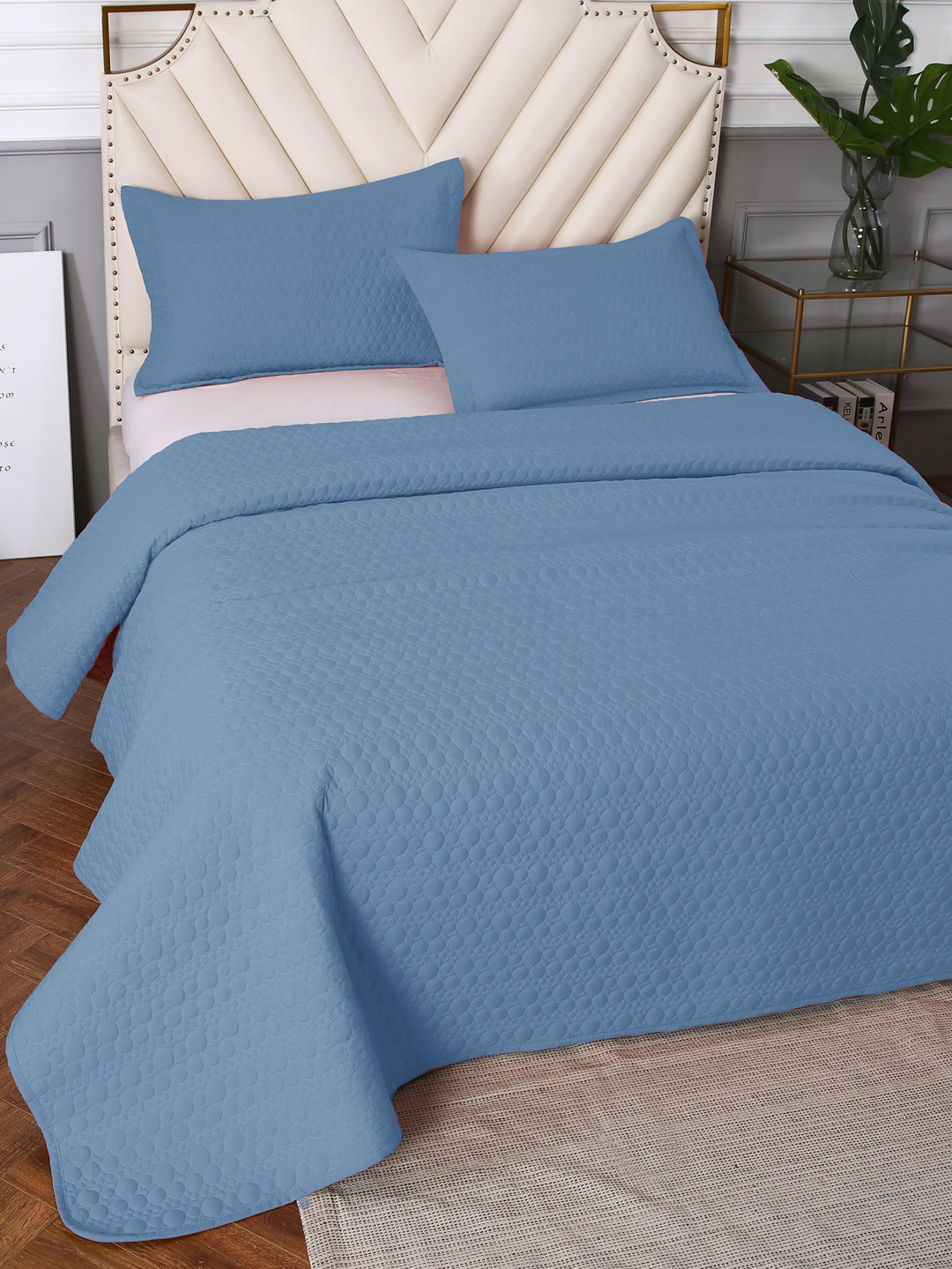 URBAN DREAM Blue Quilted Cotton Double Queen Bed Cover With 2 Pillow Covers