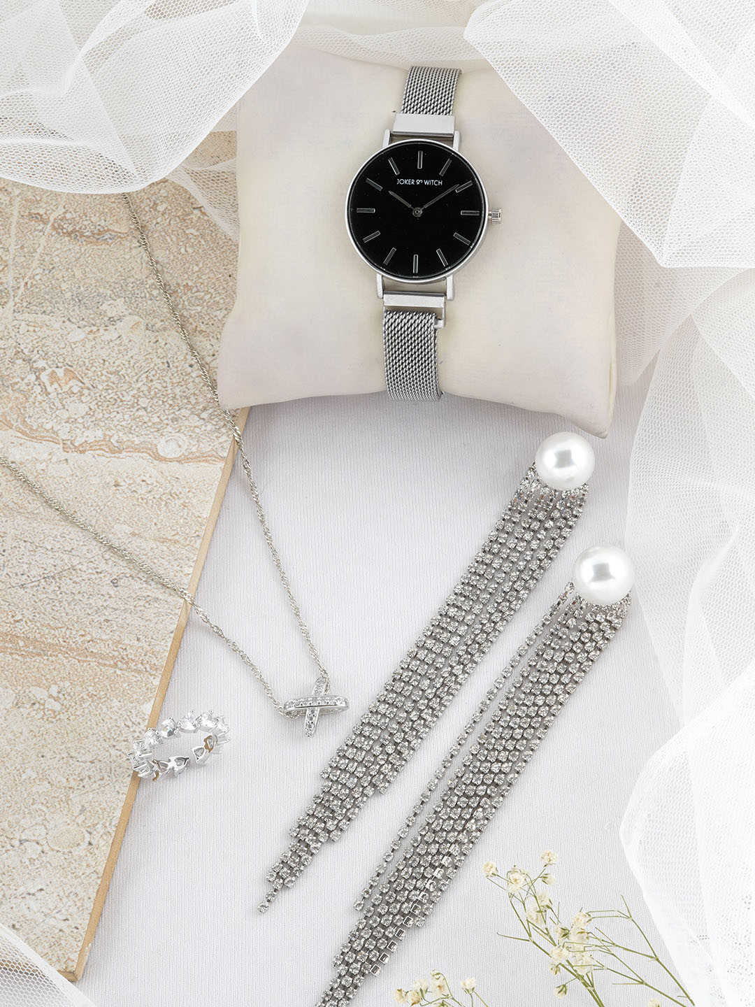 JOKER & WITCH Women Black & Sliver-Toned Merry Love Stack Watch Gift Set JWLS439