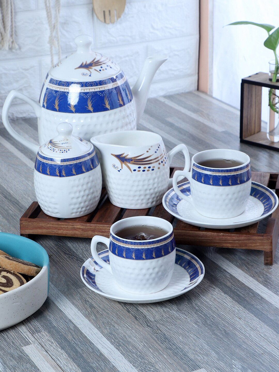 CDI Pack Of 14 White & Blue Printed Bone China Glossy Kettle Set