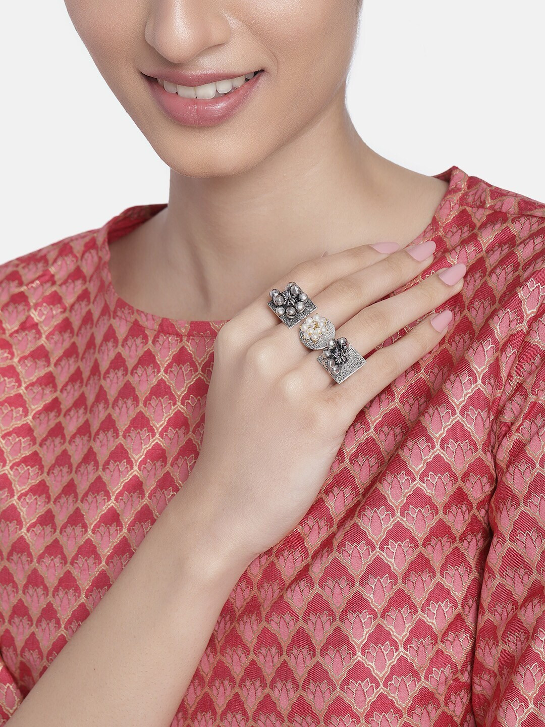 I Jewels Women Silver & White 18k Silver Plated Clustered Pearls Adjustable Finger Ring