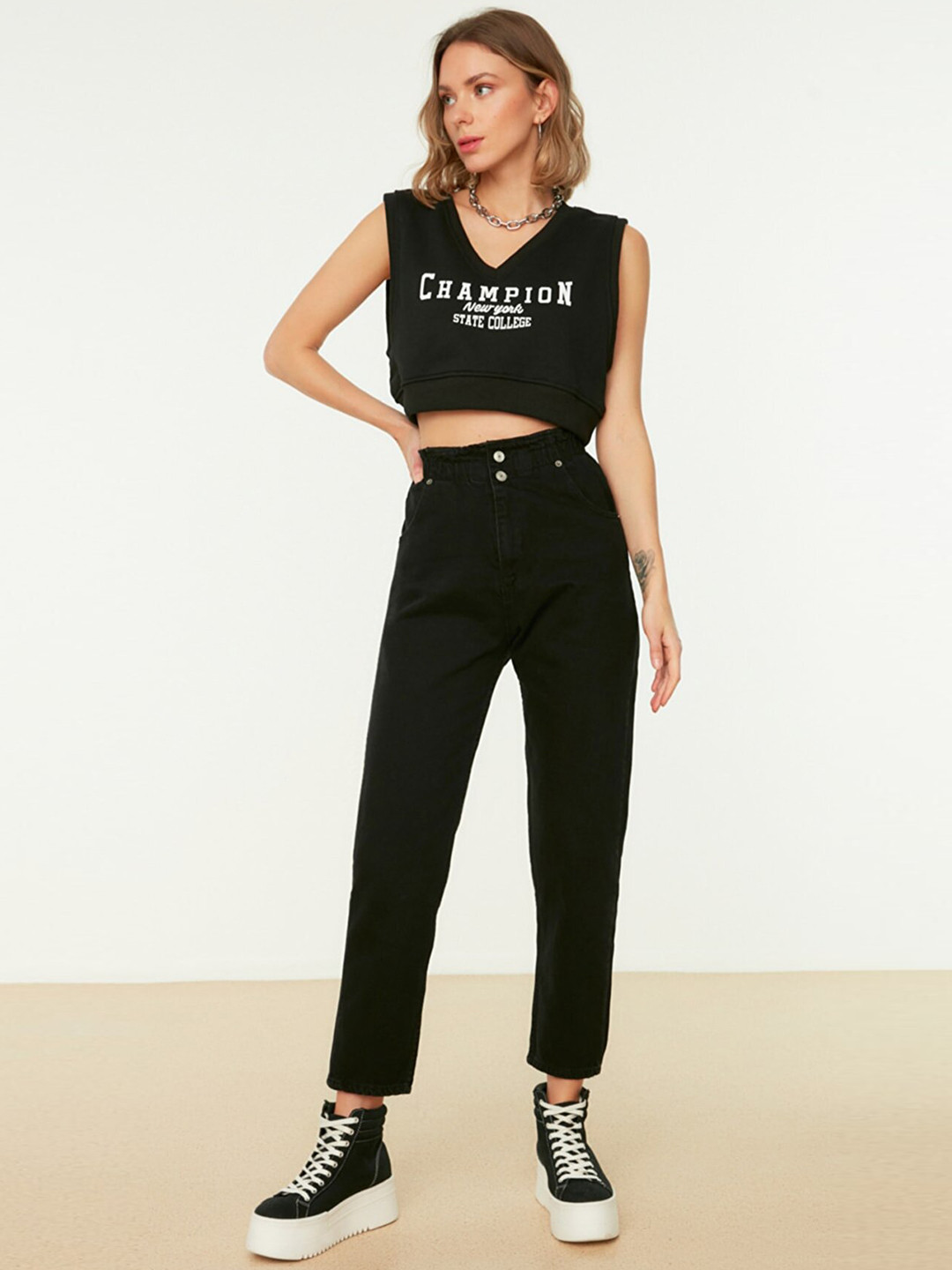 Trendyol Women Cotton Mom-Fit High-Rise Jeans