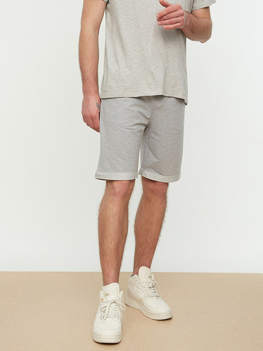 Trendyol Men Grey Solid Shorts