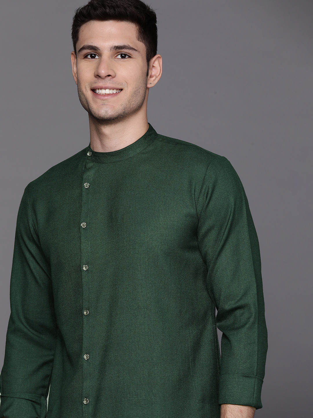 Indo Era Men Green Solid Kurta