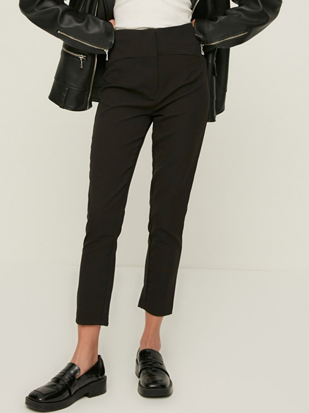 Trendyol Women Black Cropped Cigarette Trousers