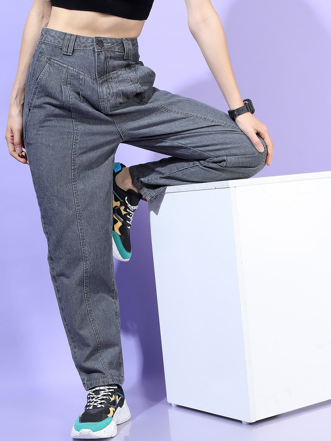 Tokyo Talkies Women Grey Stretchable Mom Fit Jeans