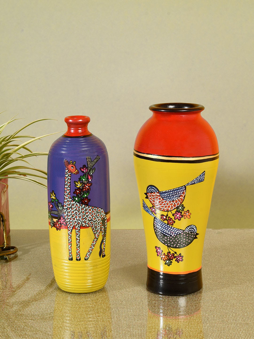 AAKRITI ART CREATIONS Set Of 2 Giraffe Gallore Terracotta Vase