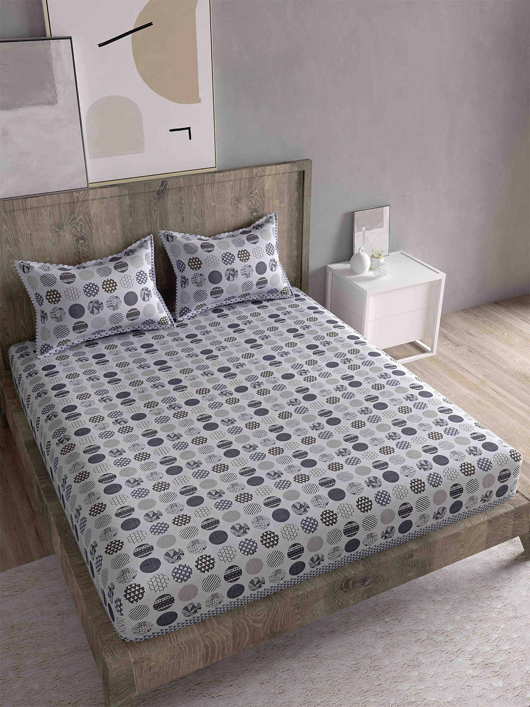 Spangle Jaipuri Beige Geometric Cotton 260 TC King Superfine Bedsheet with 2 Pillow Covers-106 x 106 inches