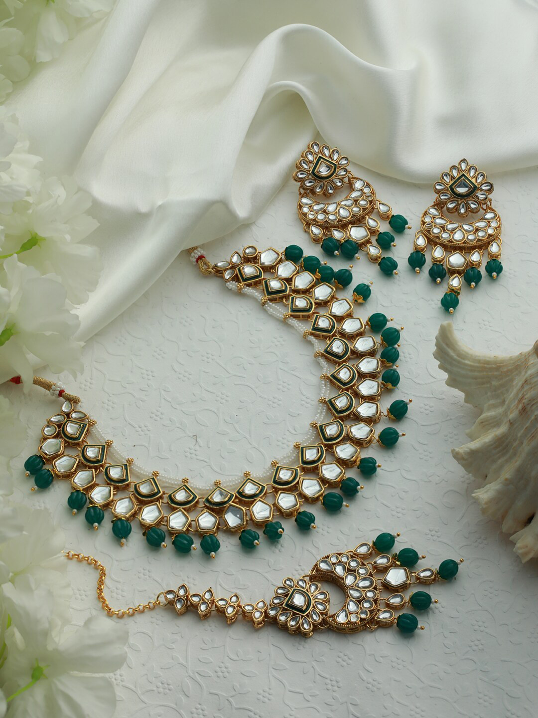 Priyaasi Women Gold-Plated Green & White Kundan Stone Studded Jewellery Set