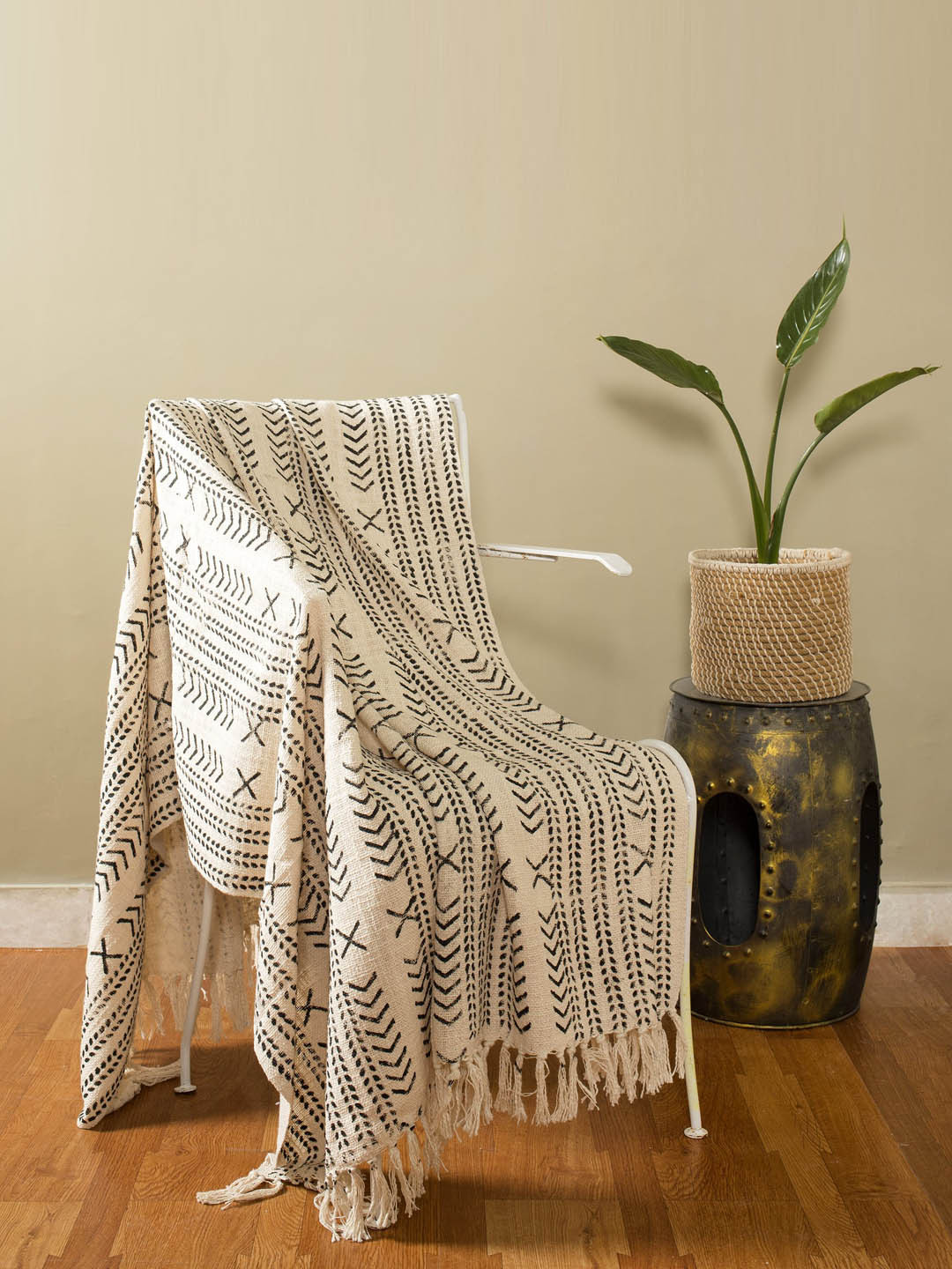 HANDICRAFT PALACE White & Black Block Printed Cotton Sofa Throw