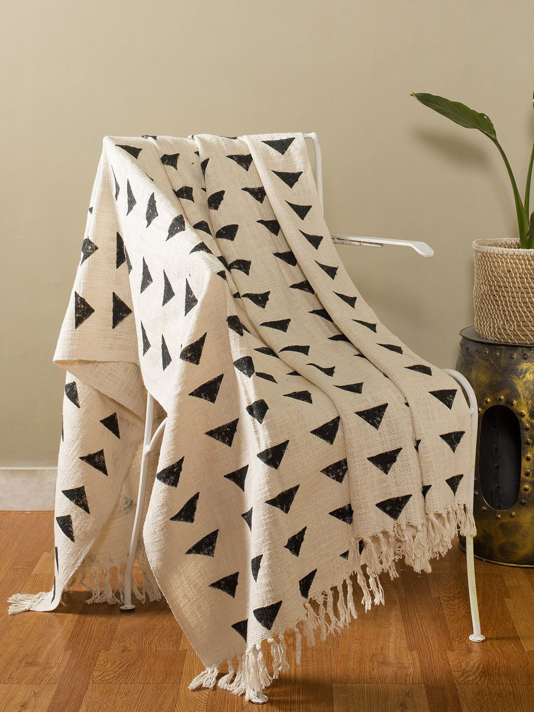 HANDICRAFT PALACE White & Black Printed Cotton Sofa Couch Throw