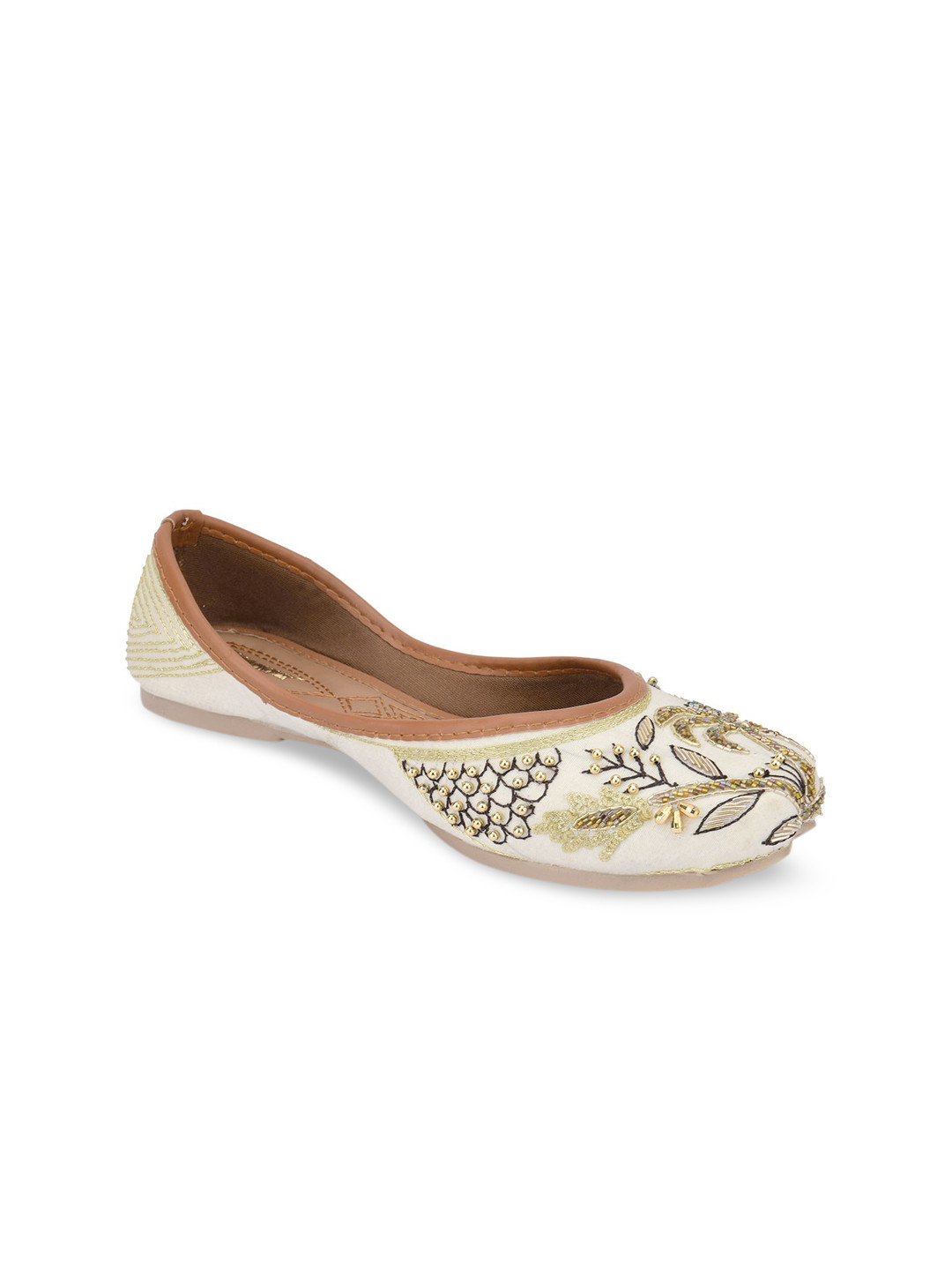 DESI COLOUR Women Off-White & Gold-Toned Embellished Ethnic Mojaris
