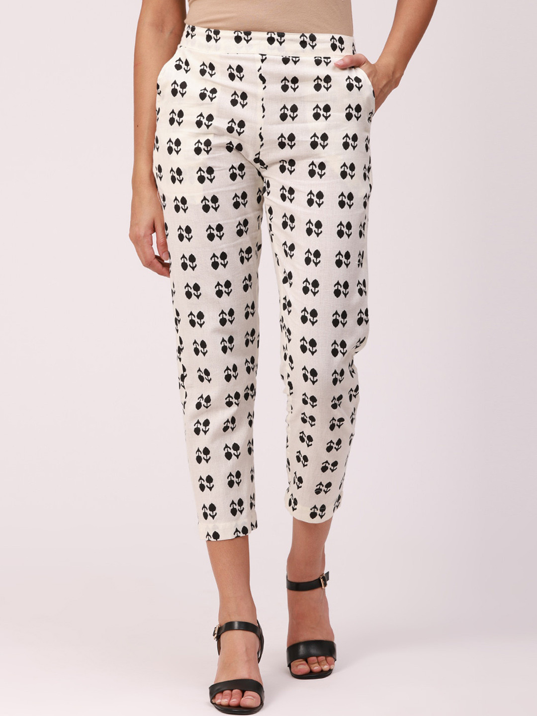 De Moza Women Off-White & Black Printed Pencil Crop Pure Cotton Cigarette Trousers