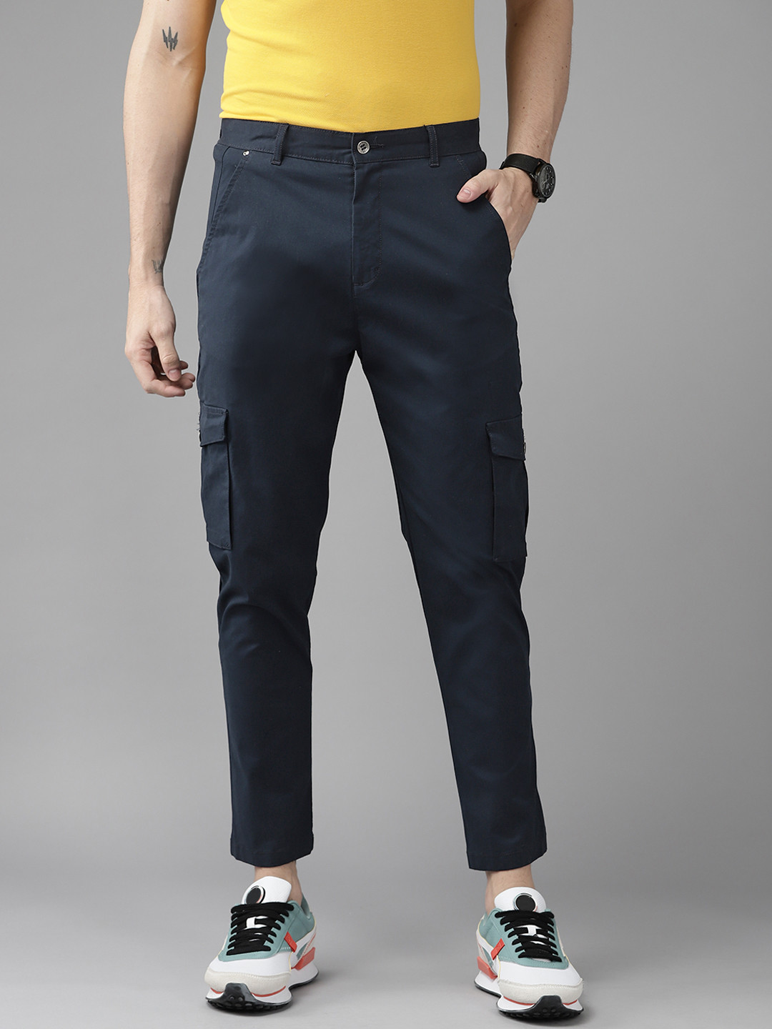 Blackberrys Men Navy Blue Nadal Slim Fit Cropped Cargos Trousers