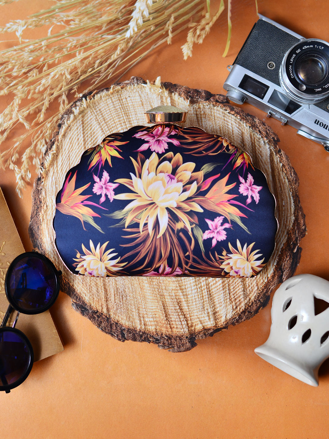 ARTKLIM Women Multicoloured Printed Box Clutch