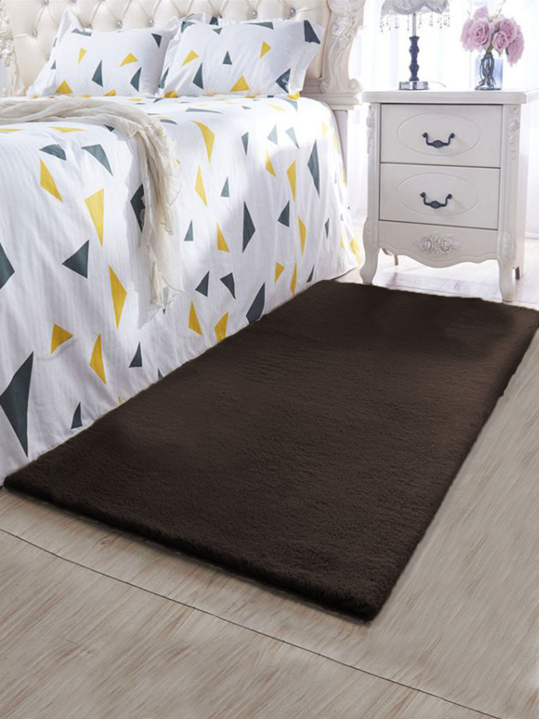 LUXEHOME INTERNATIONAL Brown Solid Ultra Soft Floor Runner