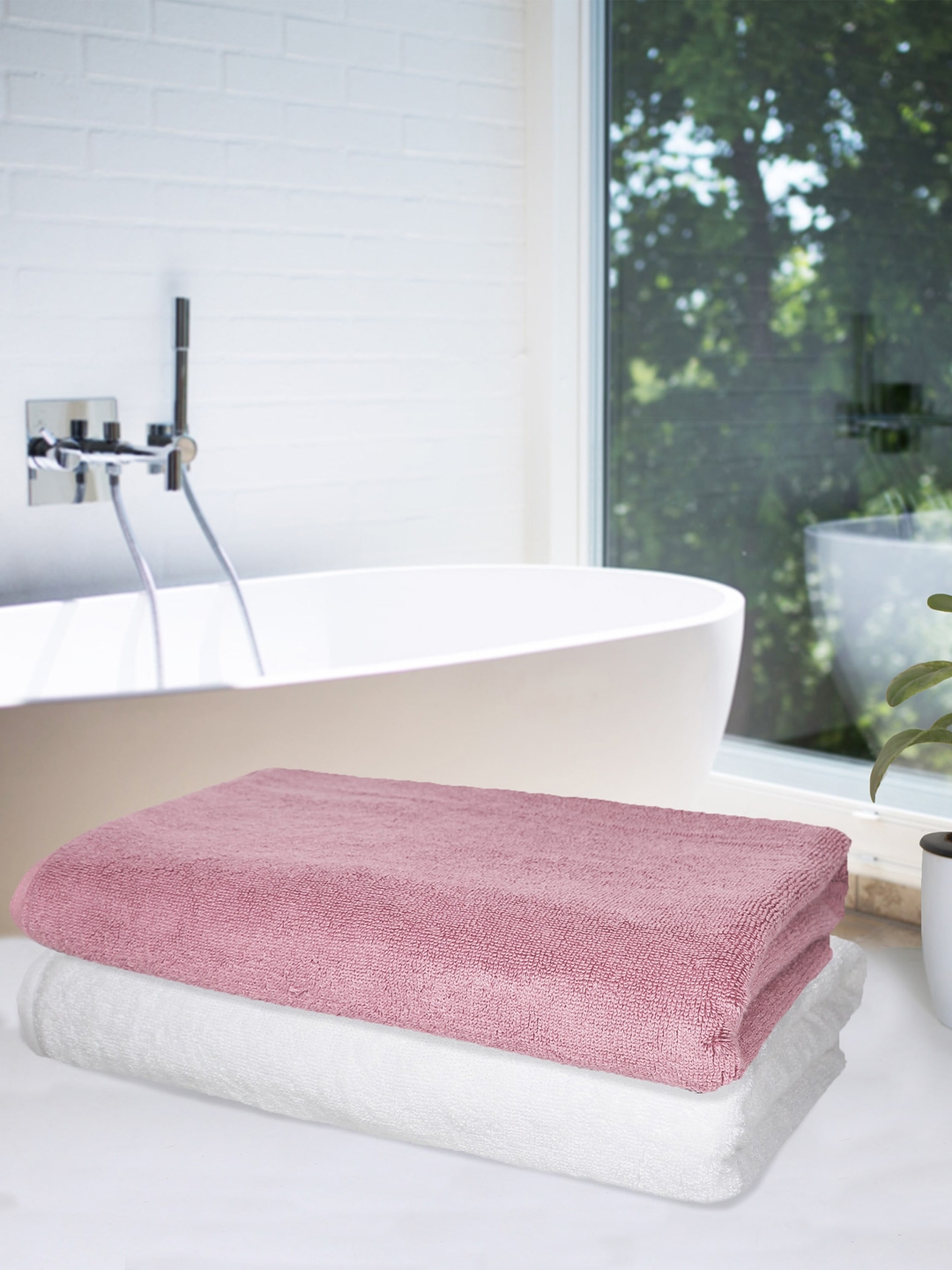 Heelium Set Of 2 Peach-Colored & White Solid 600 GSM Bamboo Bath Towels