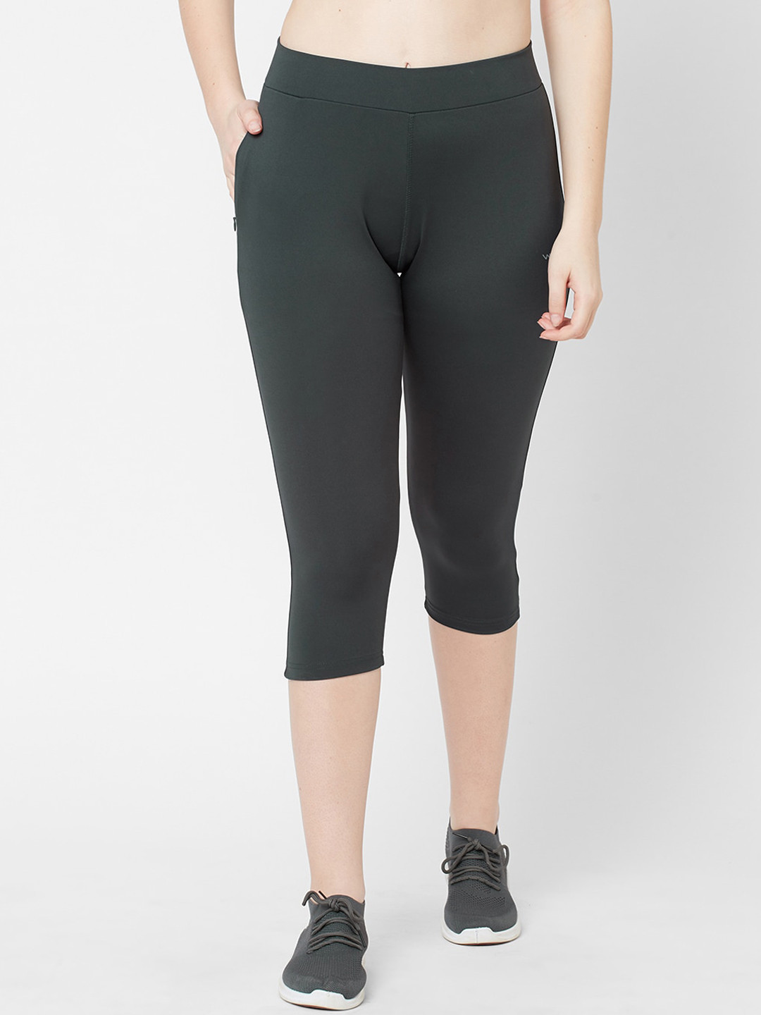 Sweet Dreams Women Grey Solid Three Fourth Length Workout Tights