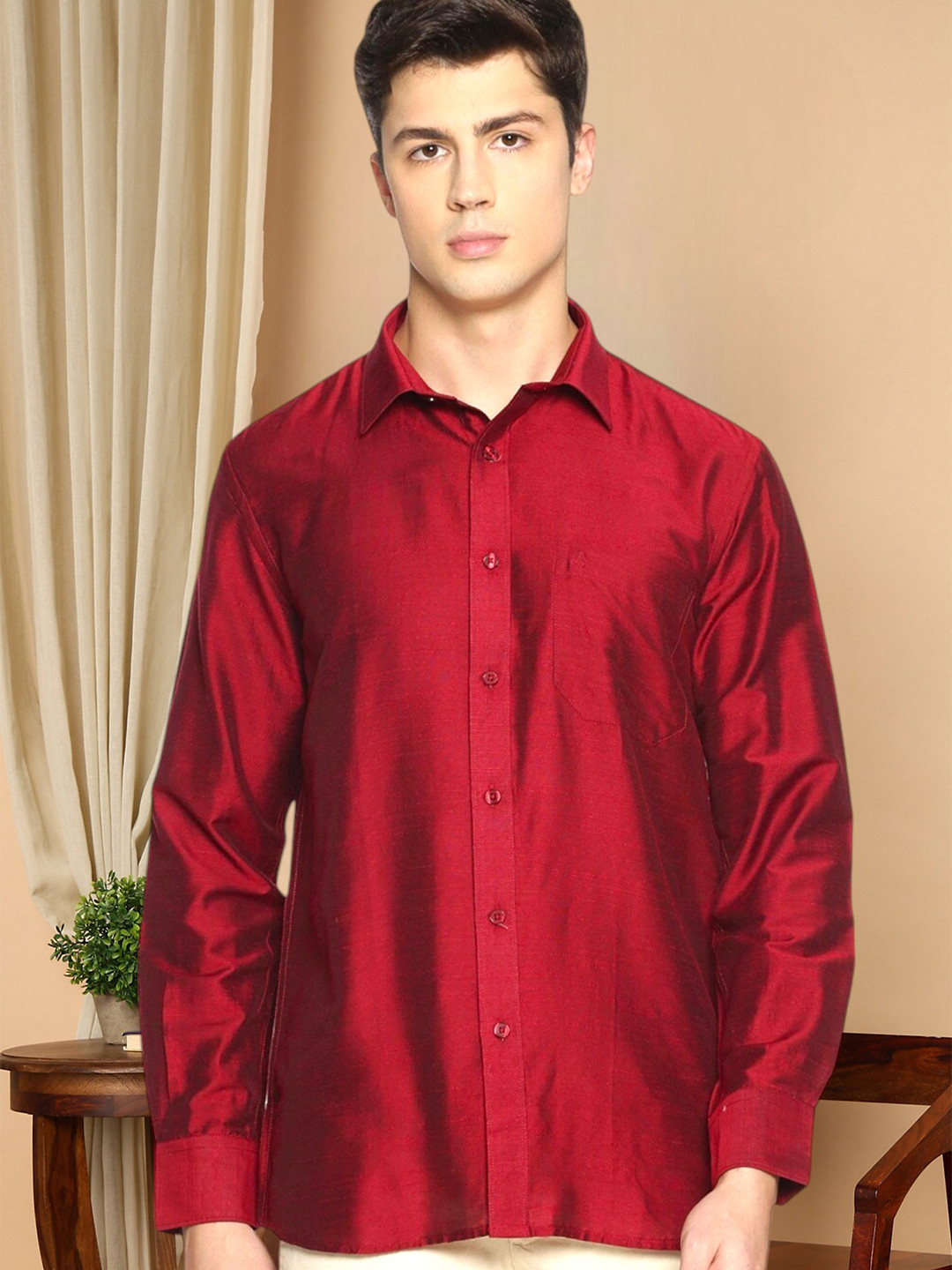 TATTVA Men Maroon Solid Cotton Casual Shirt