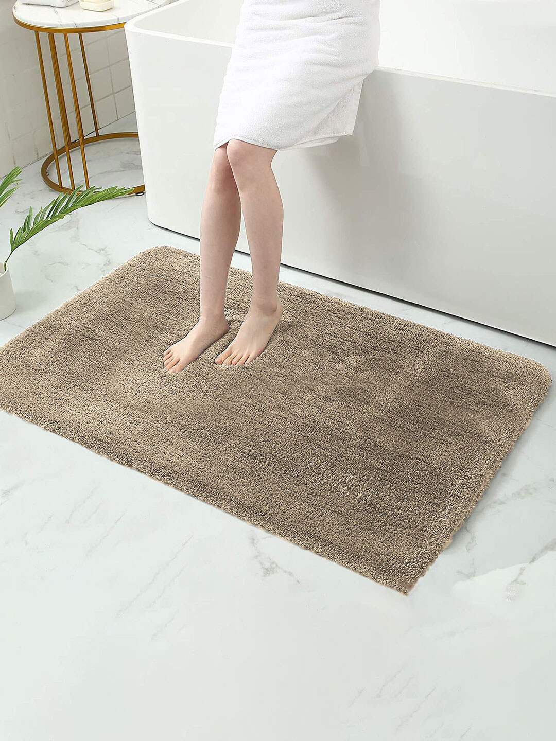 LUXEHOME INTERNATIONAL  Taupe Solid Rectangular Bath Rugs
