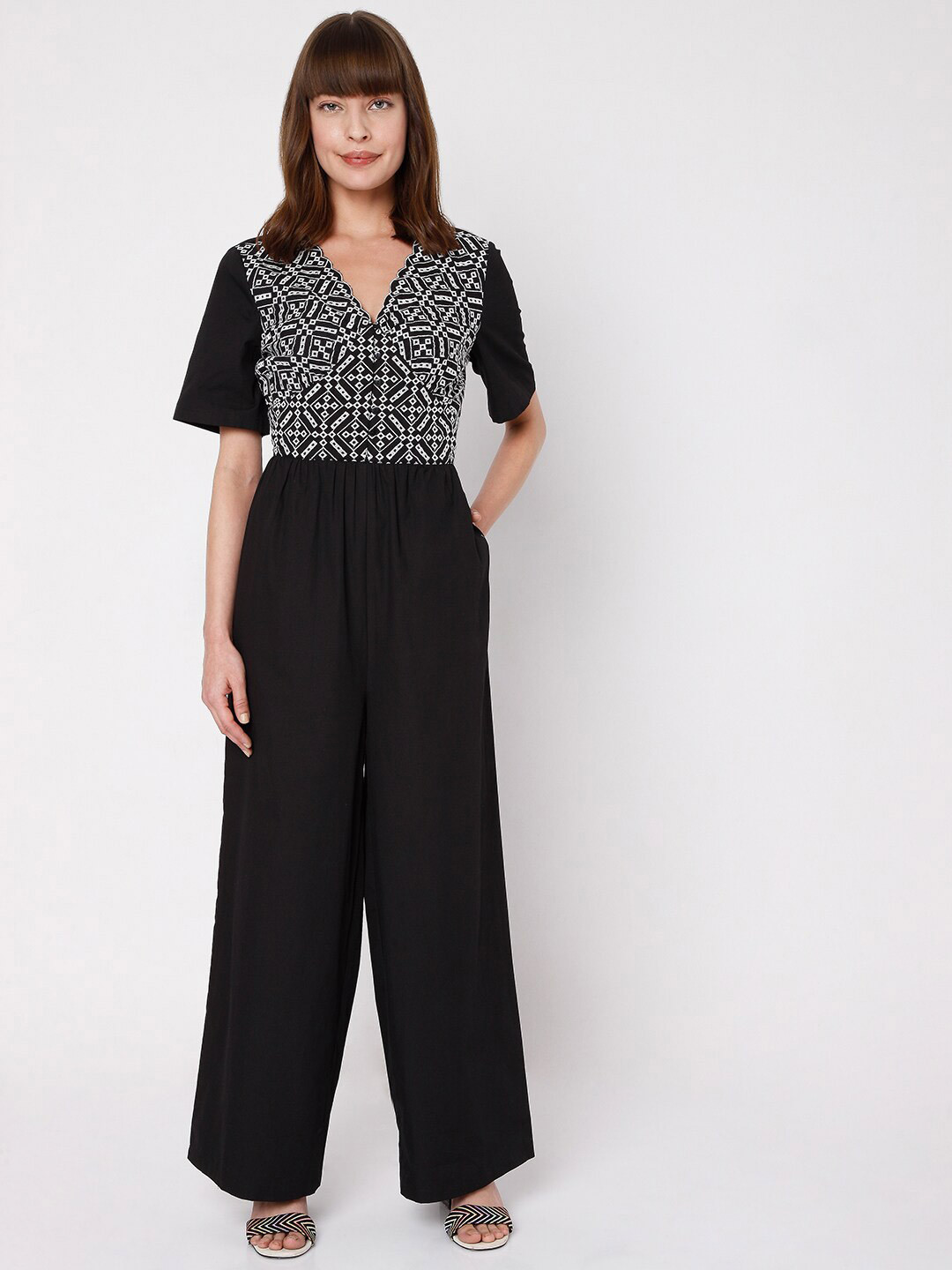 Vero Moda Black & White Printed Cotton Basic Jumpsuit